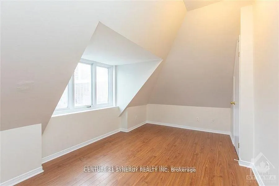 Photo 14 of Unit 10, 450 Maclaren Street, Ottawa, Ottawa Centre — HOMEH