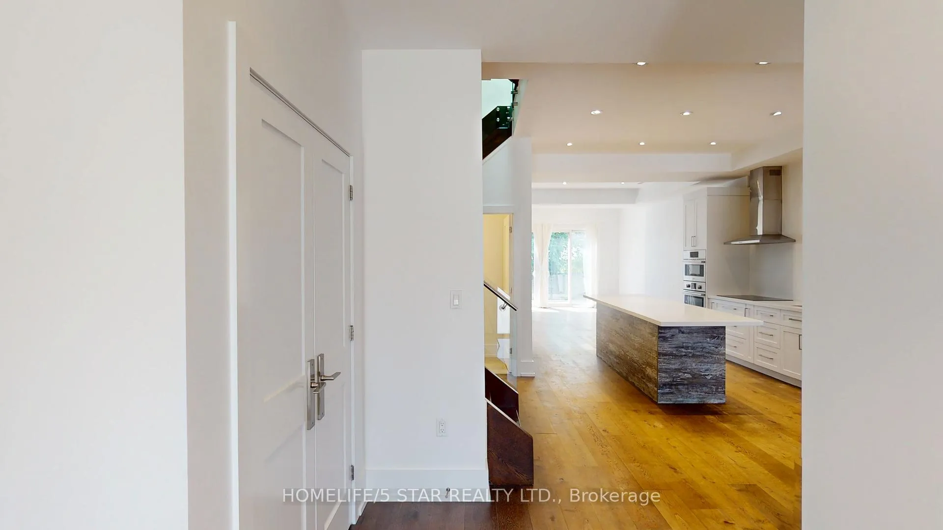 Photo 2 of 24 Kennedy Avenue, Toronto, High Park-Swansea — HOMEH