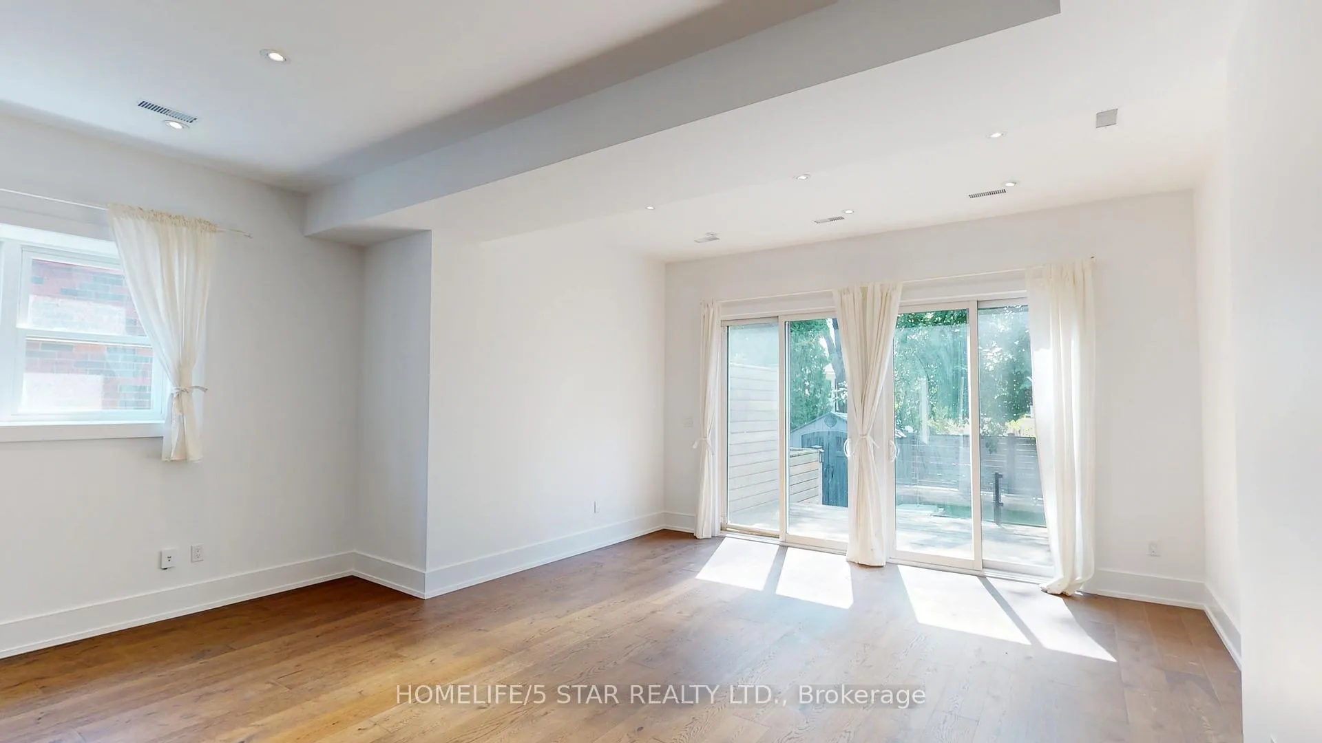 Photo 8 of 24 Kennedy Avenue, Toronto, High Park-Swansea — HOMEH