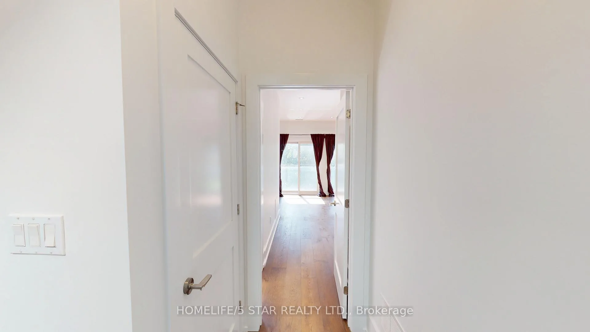 Photo 18 of 24 Kennedy Avenue, Toronto, High Park-Swansea — HOMEH