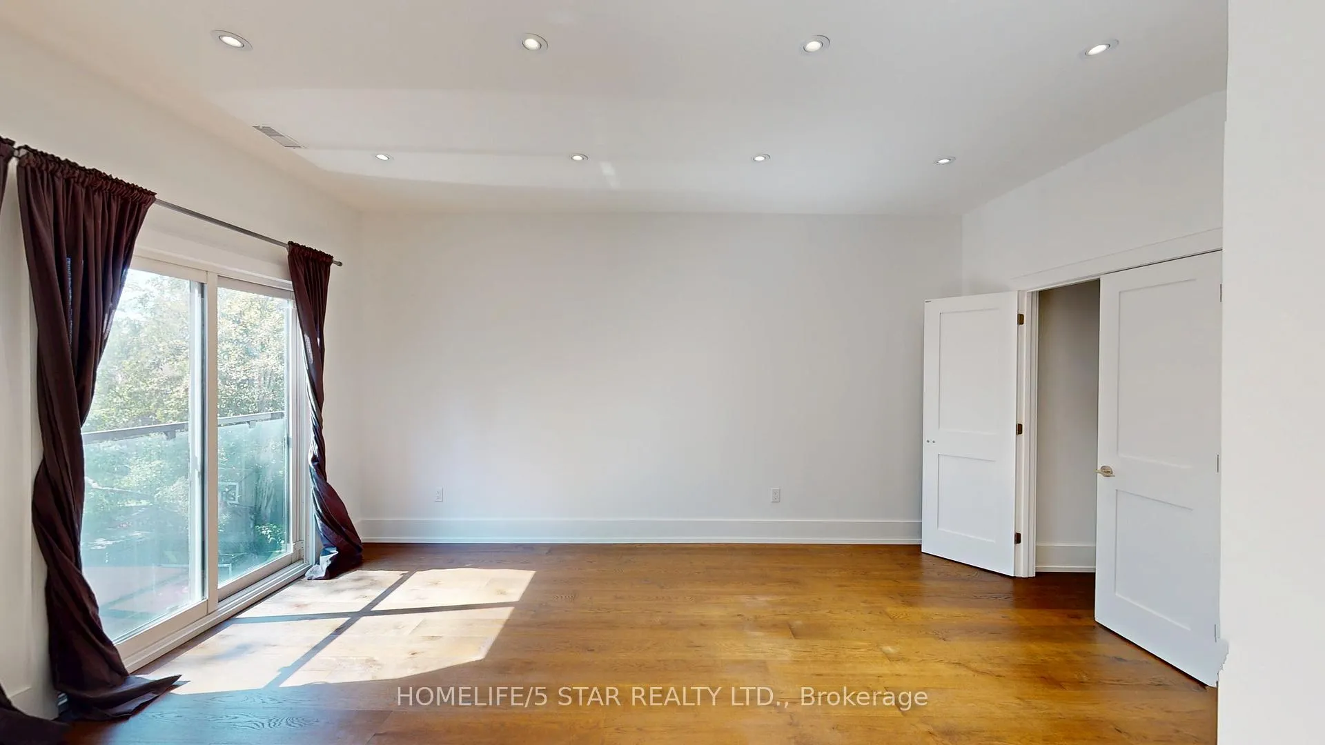 Photo 20 of 24 Kennedy Avenue, Toronto, High Park-Swansea — HOMEH
