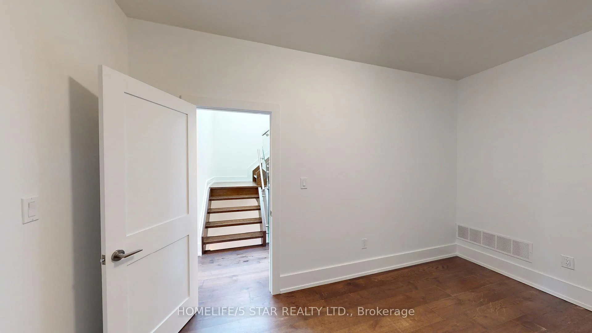 Photo 28 of 24 Kennedy Avenue, Toronto, High Park-Swansea — HOMEH
