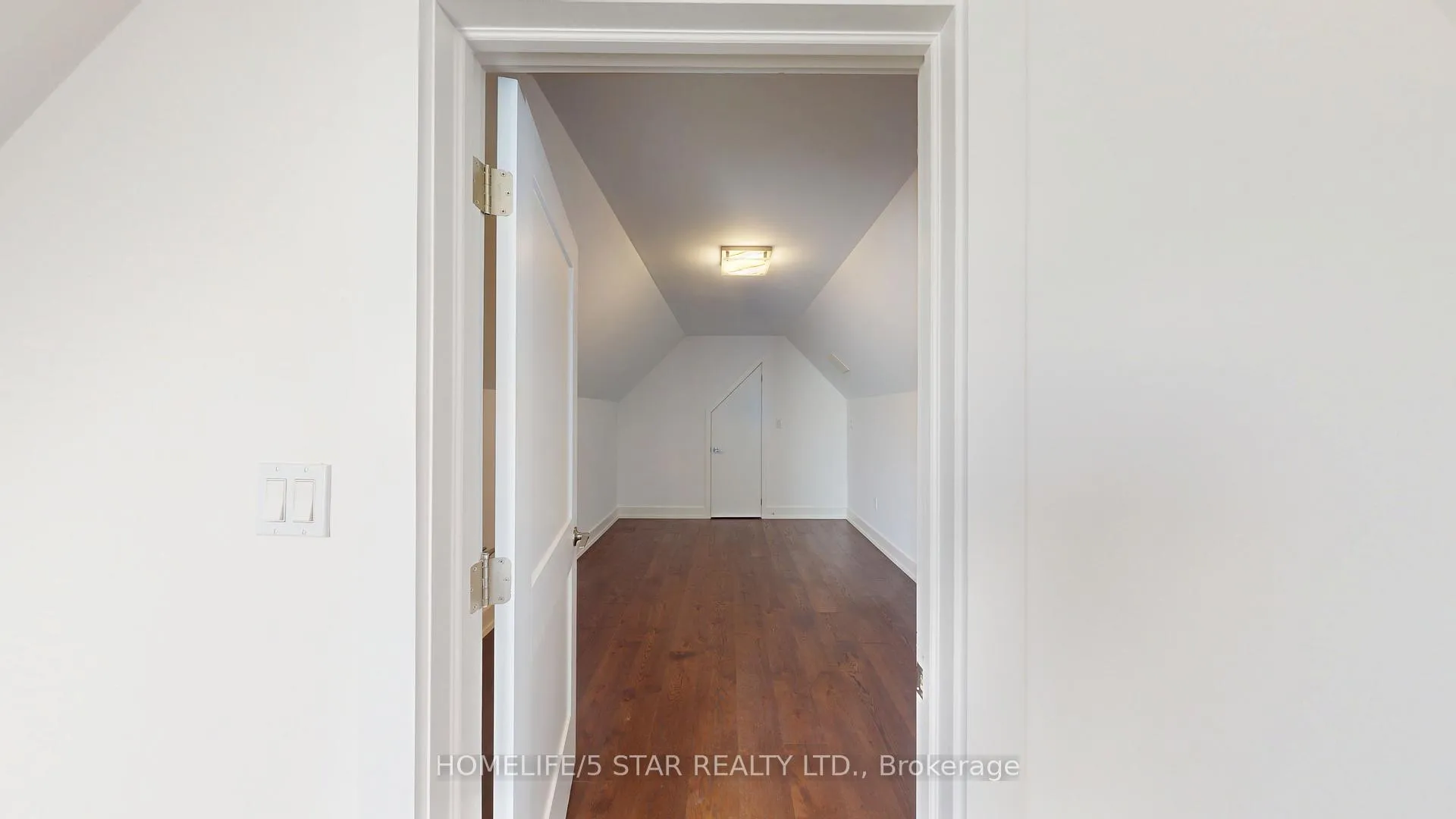 Photo 40 of 24 Kennedy Avenue, Toronto, High Park-Swansea — HOMEH
