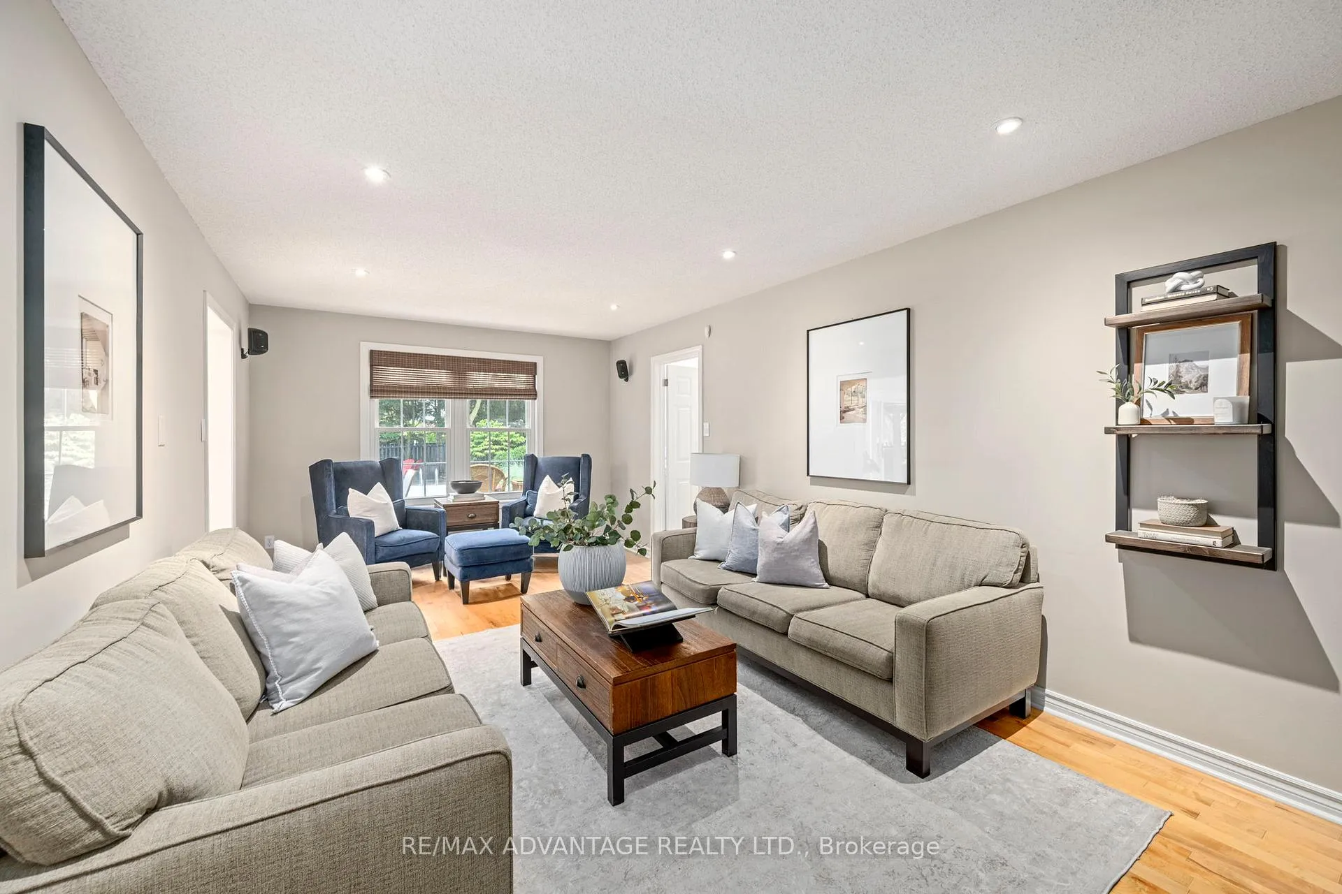 Photo 18 of 38 Dissing Crescent, London, North I — HOMEH