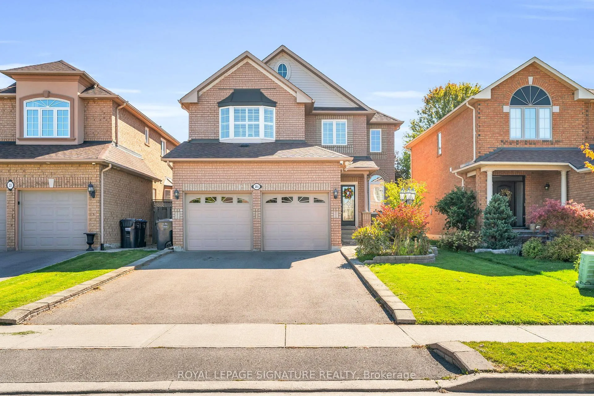 Photo 1 of 21 Bushberry Road, Brampton, Snelgrove — HOMEH