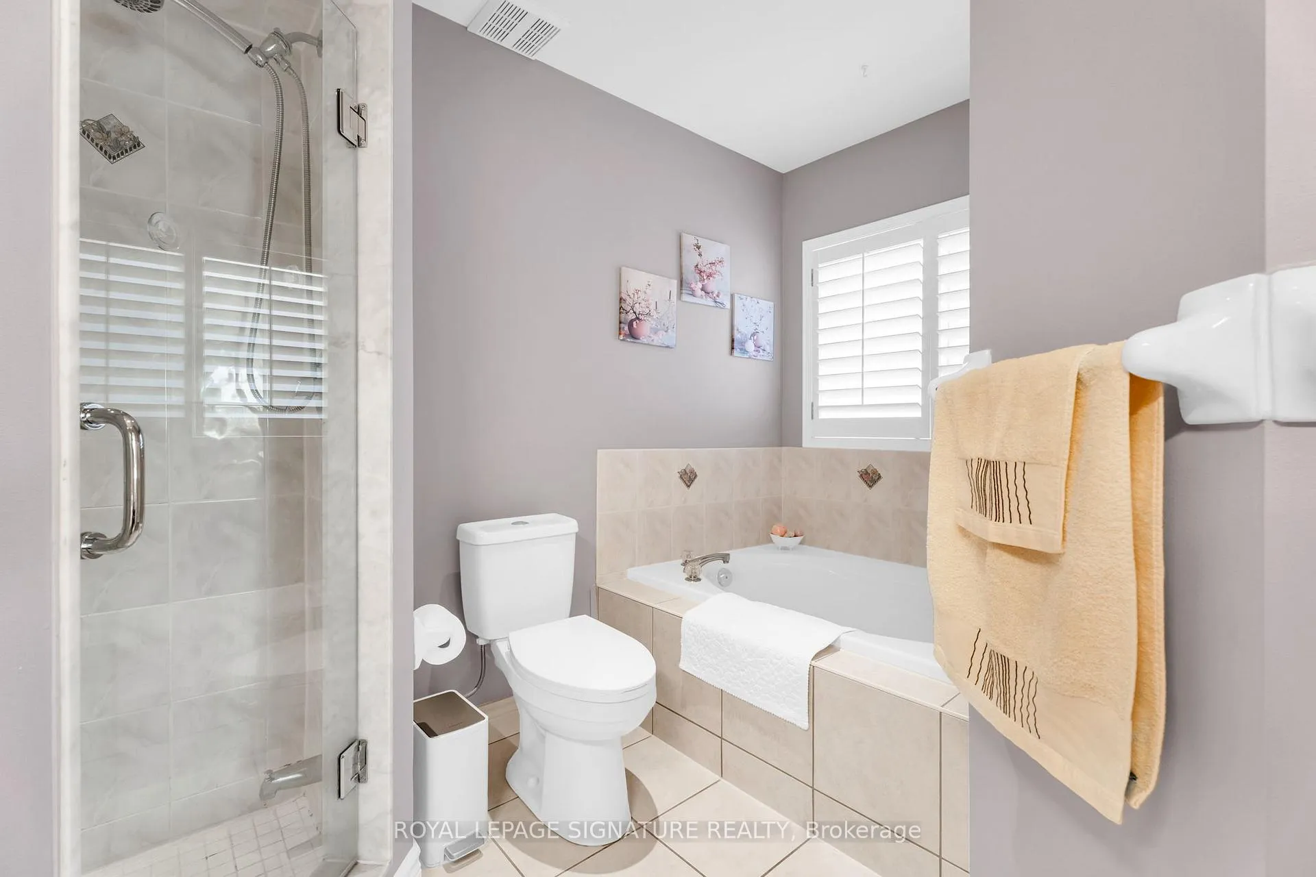 Photo 17 of 21 Bushberry Road, Brampton, Snelgrove — HOMEH