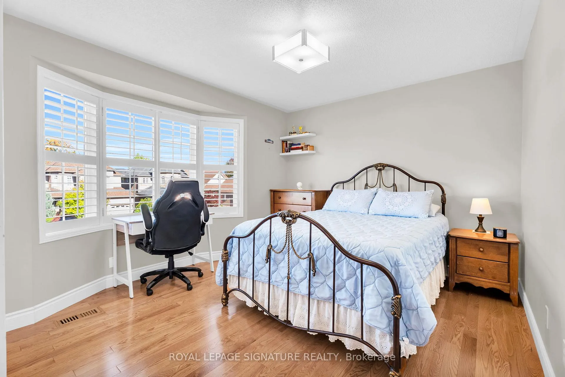 Photo 18 of 21 Bushberry Road, Brampton, Snelgrove — HOMEH