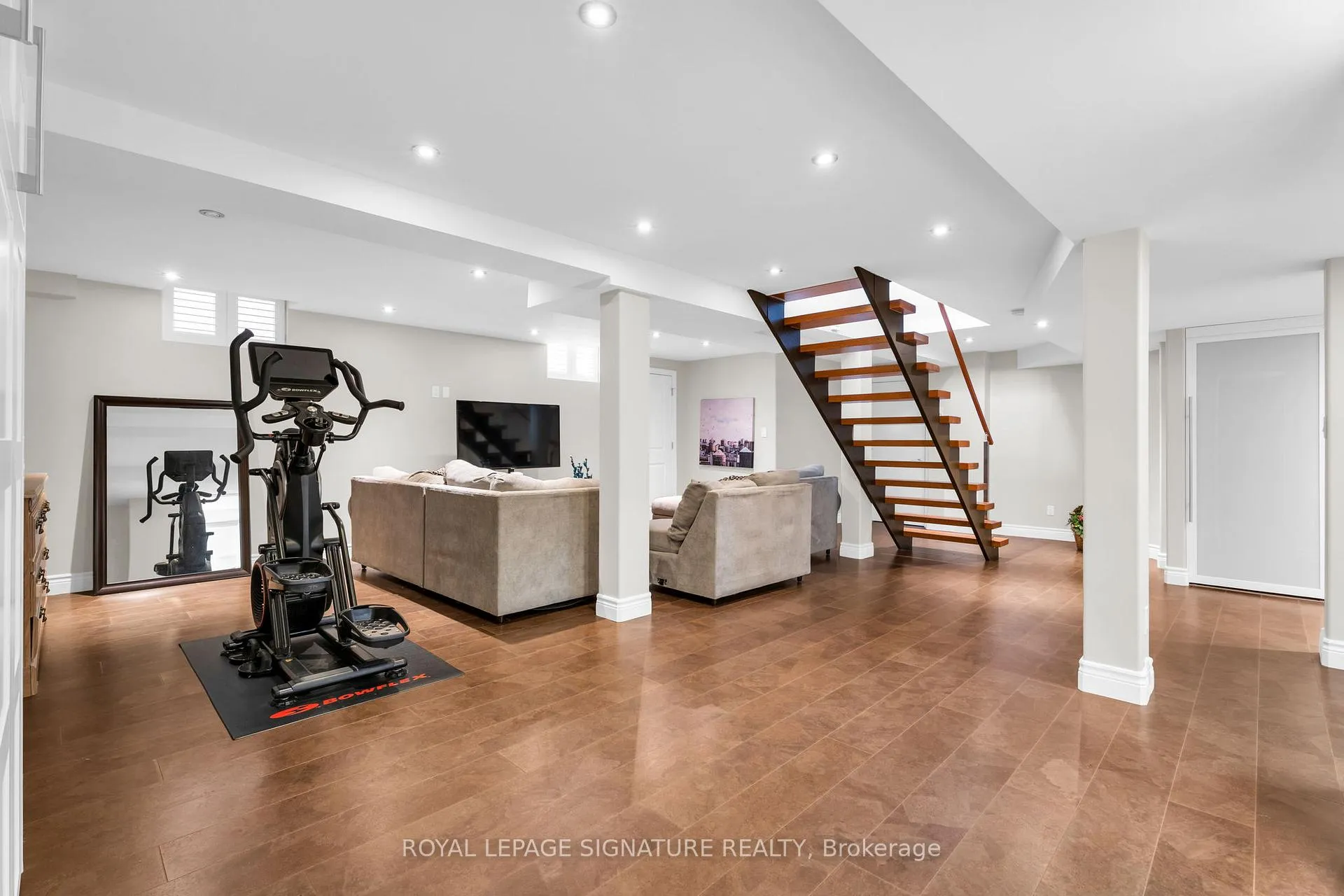 Photo 24 of 21 Bushberry Road, Brampton, Snelgrove — HOMEH