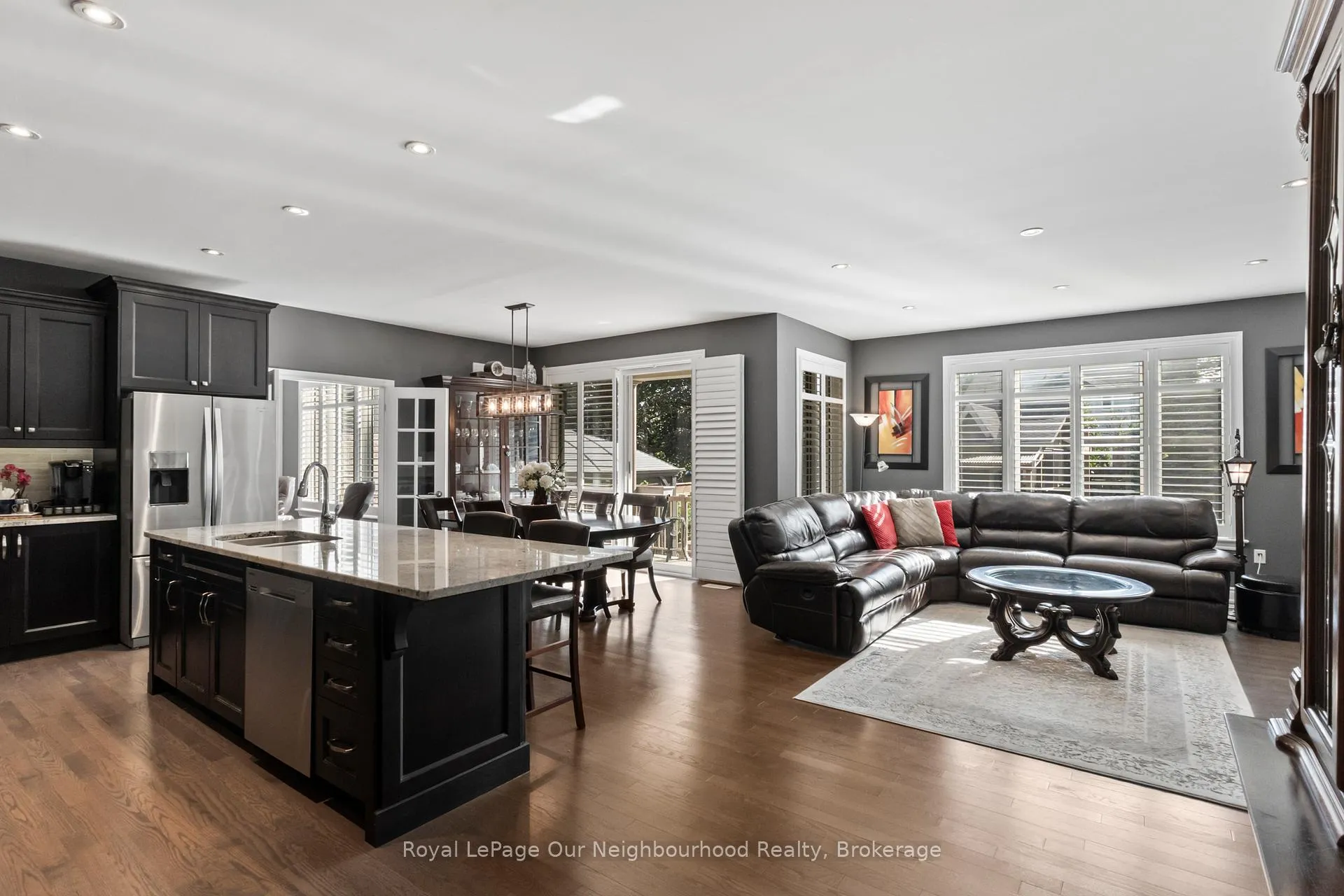 Photo 4 of 19 Waverley Road, Clarington, Bowmanville — HOMEH
