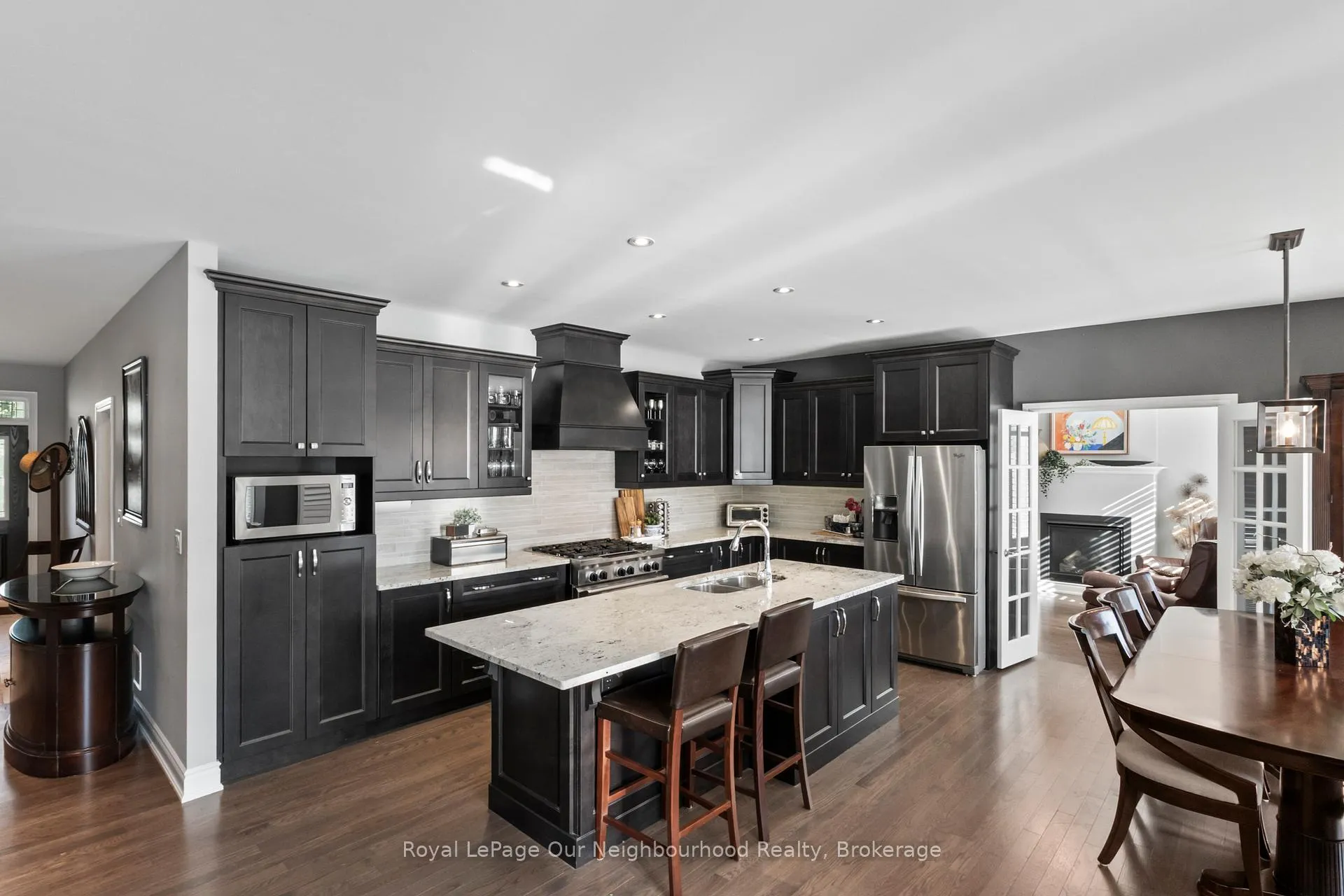Photo 6 of 19 Waverley Road, Clarington, Bowmanville — HOMEH