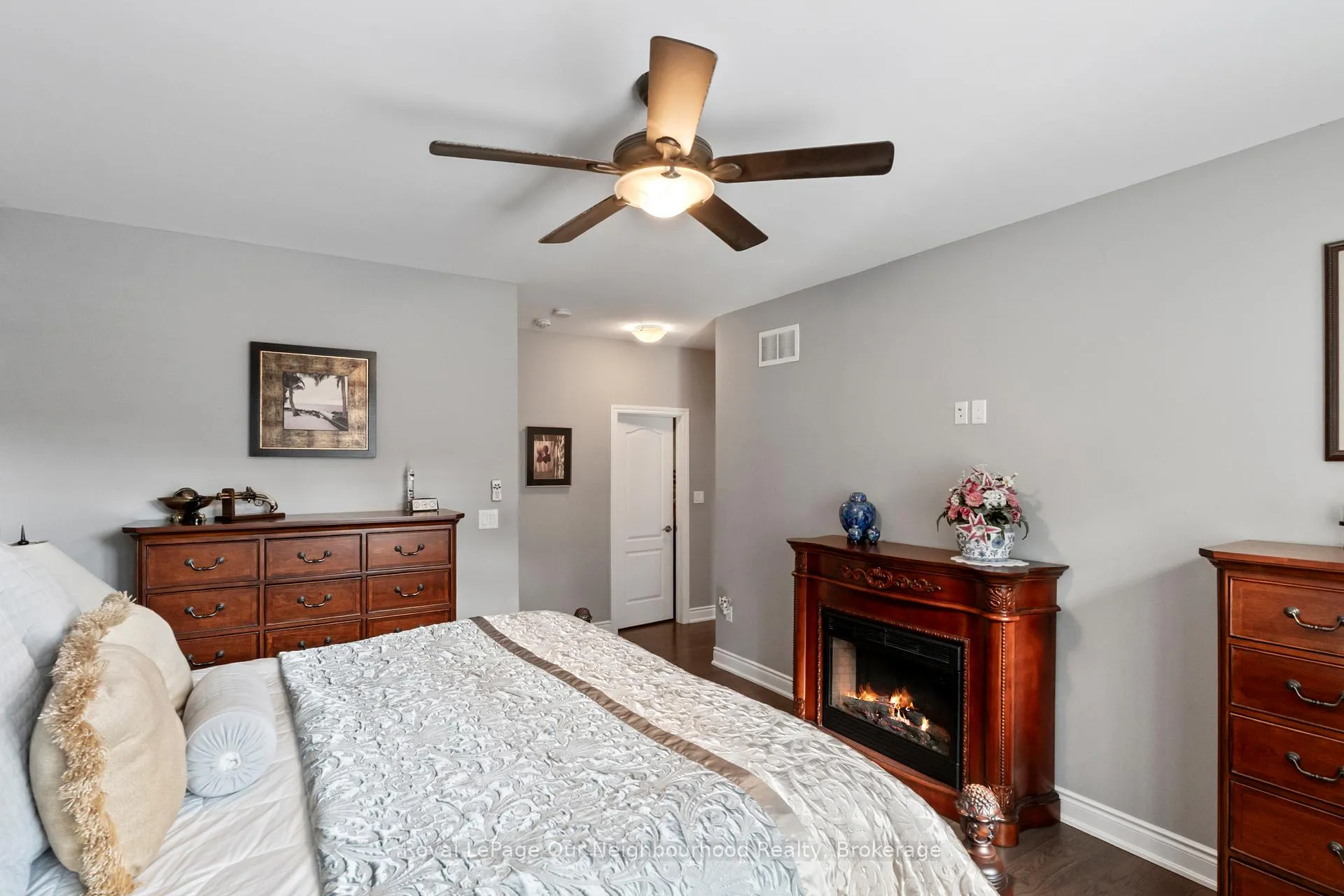 Photo 17 of 19 Waverley Road, Clarington, Bowmanville — HOMEH