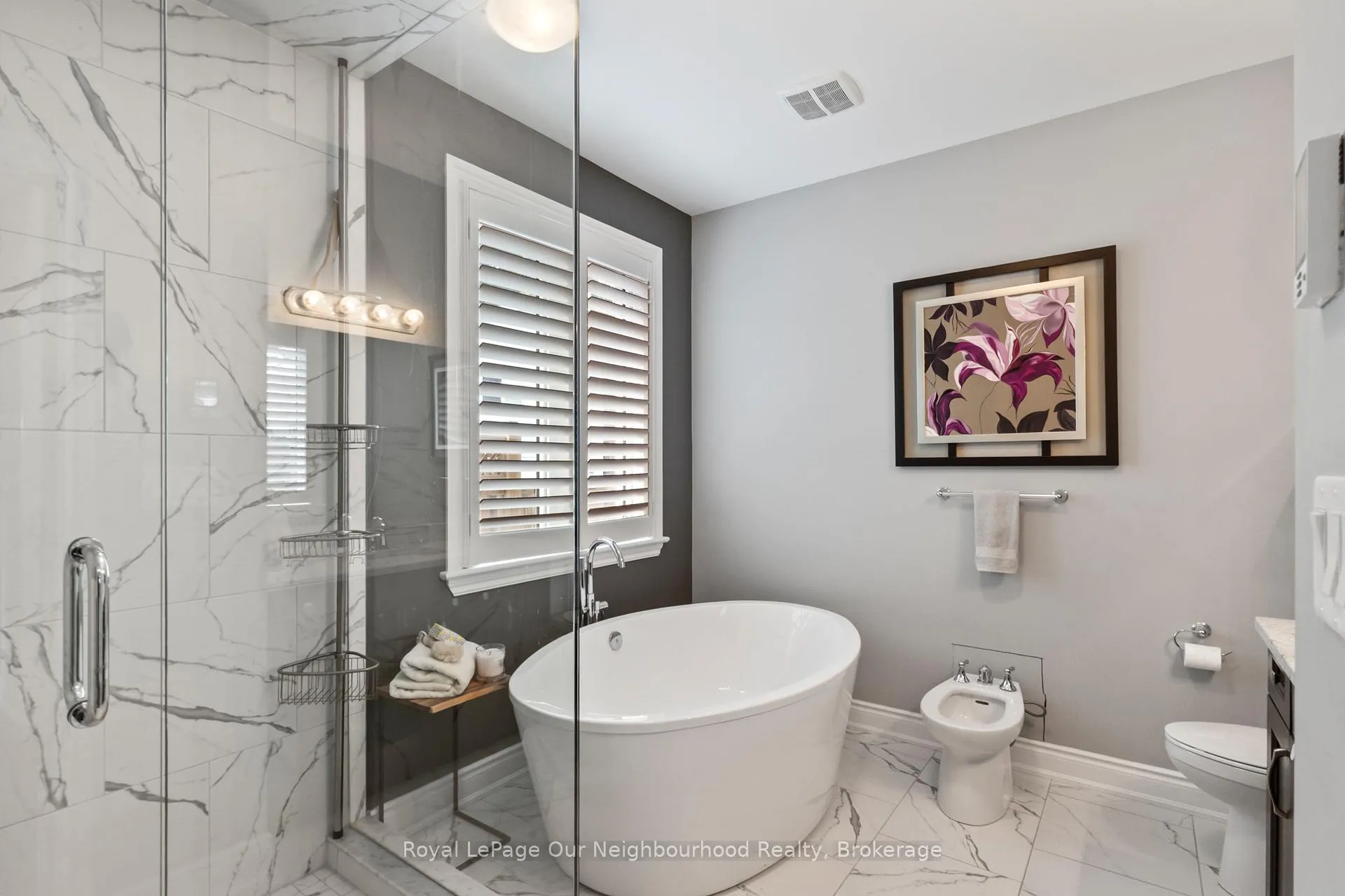 Photo 18 of 19 Waverley Road, Clarington, Bowmanville — HOMEH