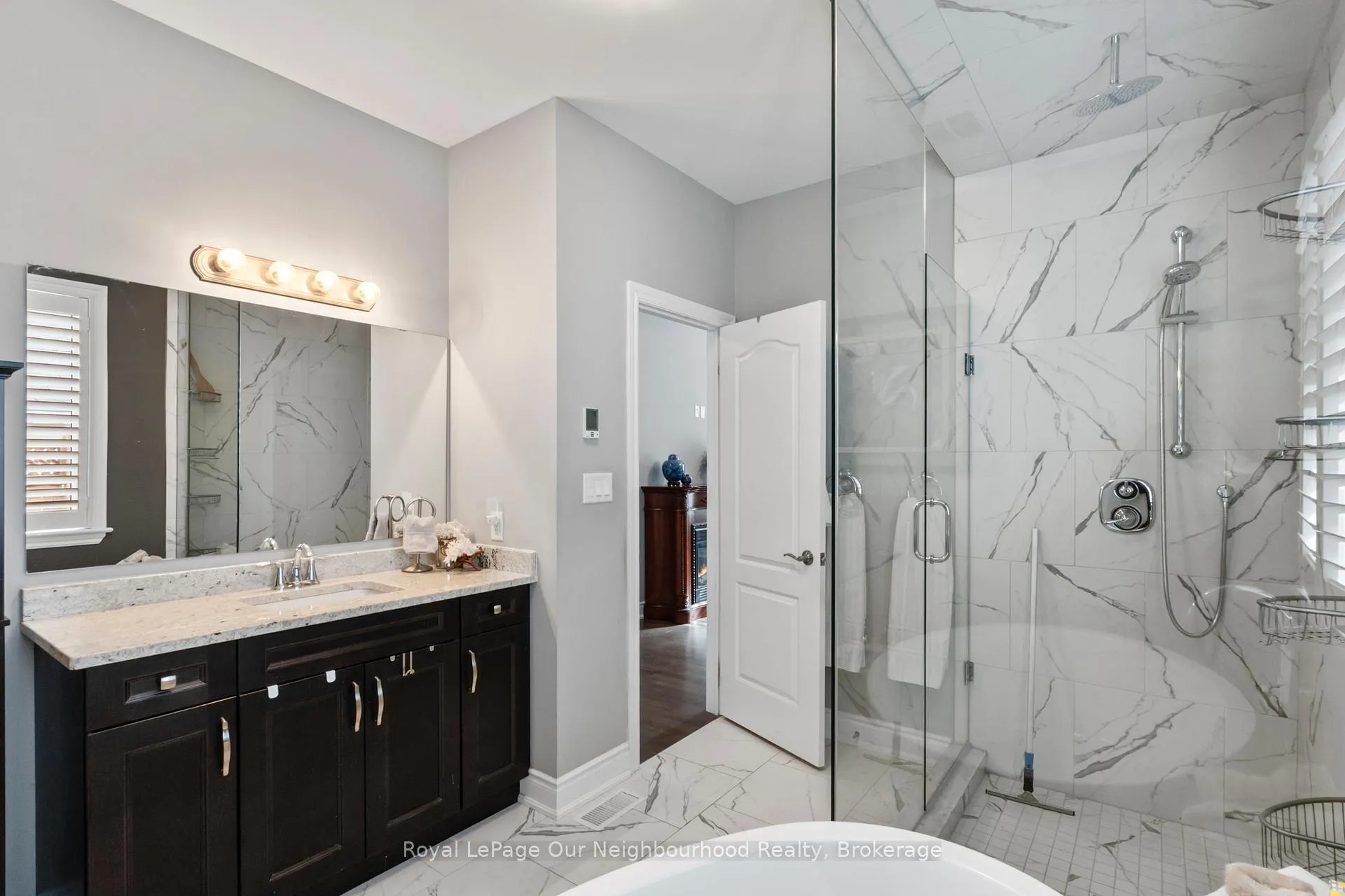 Photo 19 of 19 Waverley Road, Clarington, Bowmanville — HOMEH