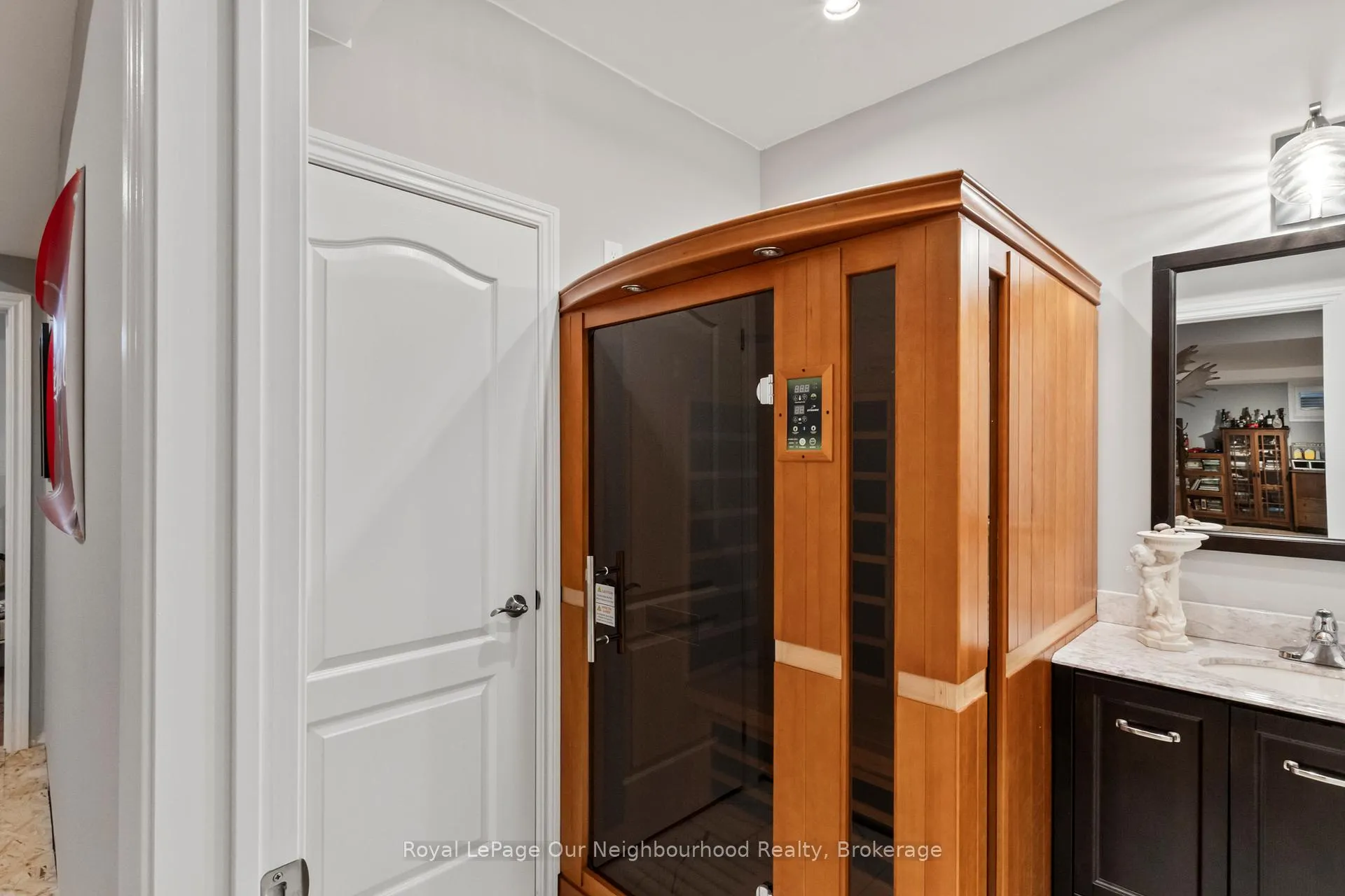 Photo 29 of 19 Waverley Road, Clarington, Bowmanville — HOMEH