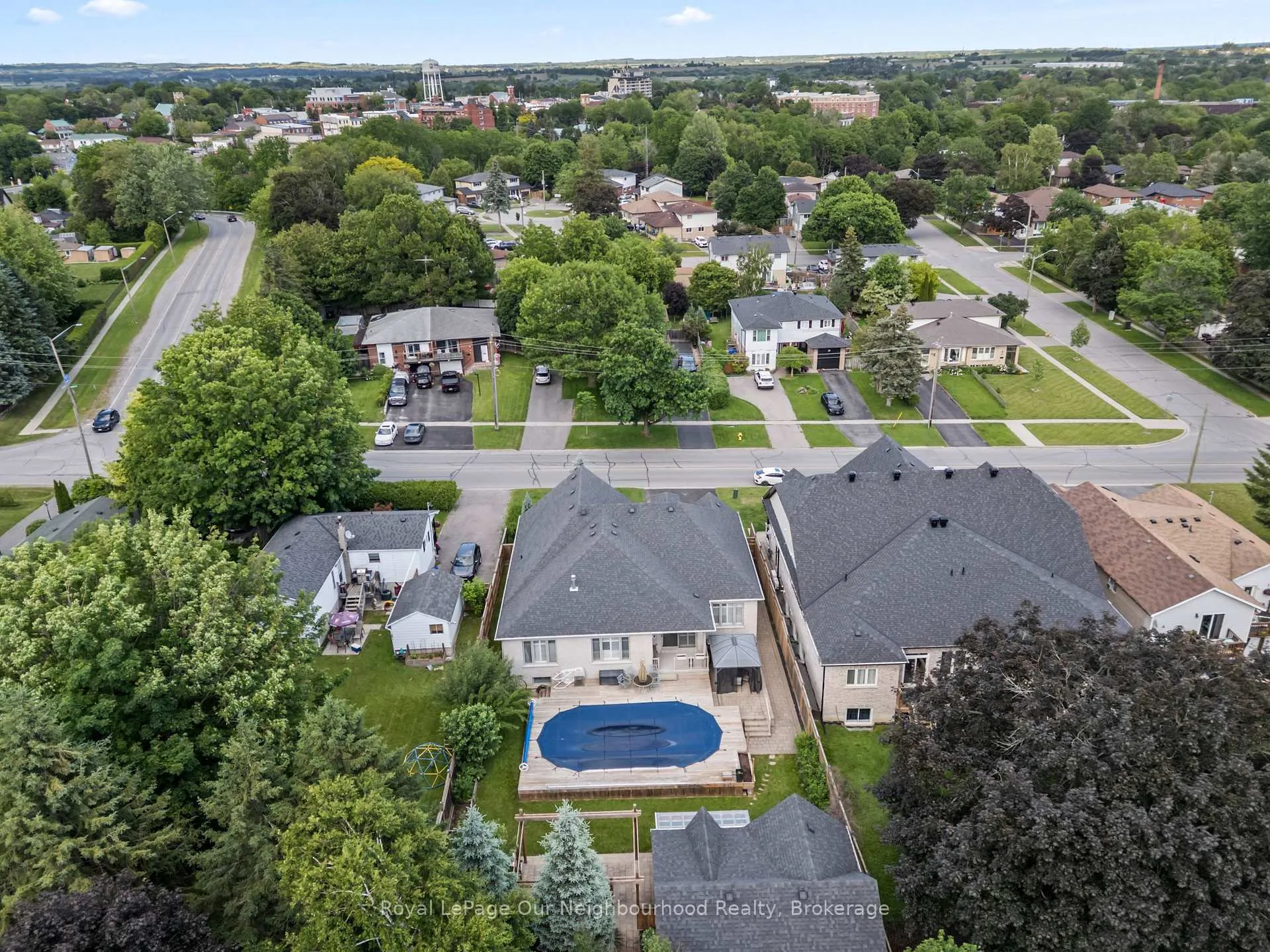Photo 38 of 19 Waverley Road, Clarington, Bowmanville — HOMEH