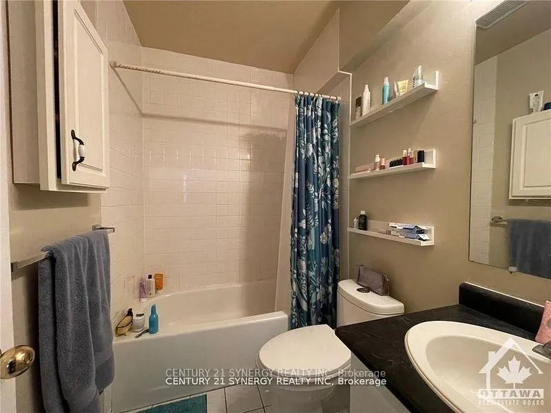 Photo 11 of Unit 8, 450 Maclaren Street, Ottawa, Ottawa Centre — HOMEH