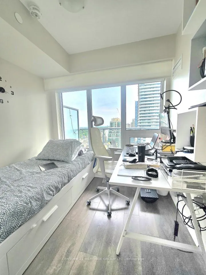 Photo 9 of Unit 2006, 195 Redpath Avenue, Toronto, Mount Pleasant West — HOMEH