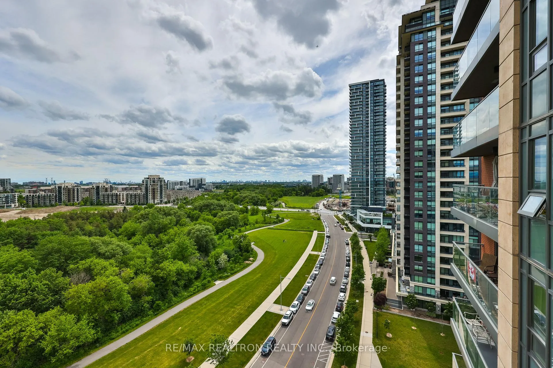 Photo 20 of Unit 1707, 18 Uptown Drive, Markham, Unionville — HOMEH