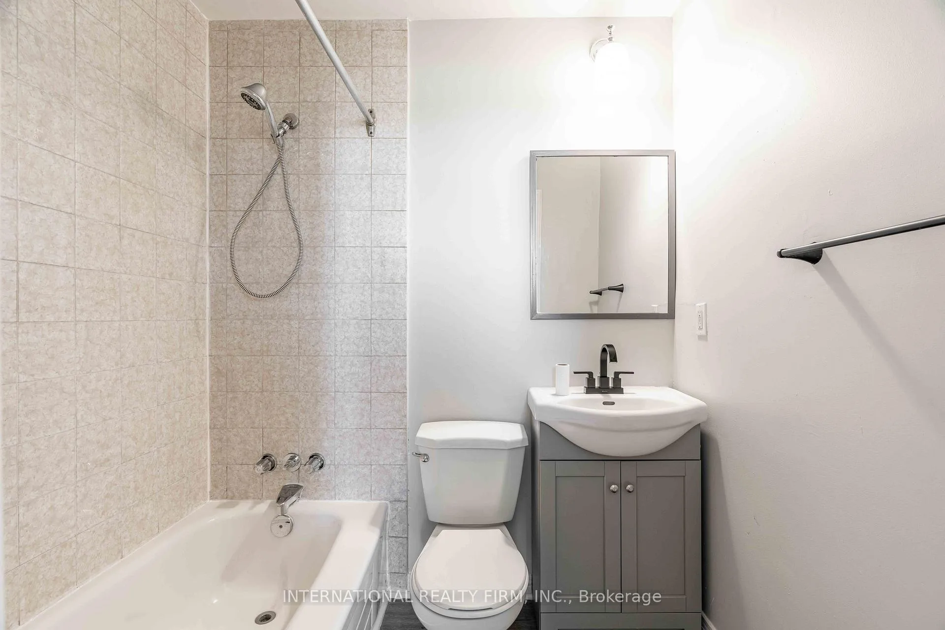 Photo 19 of Unit 2, 217 Hamilton Road, London, East A — HOMEH