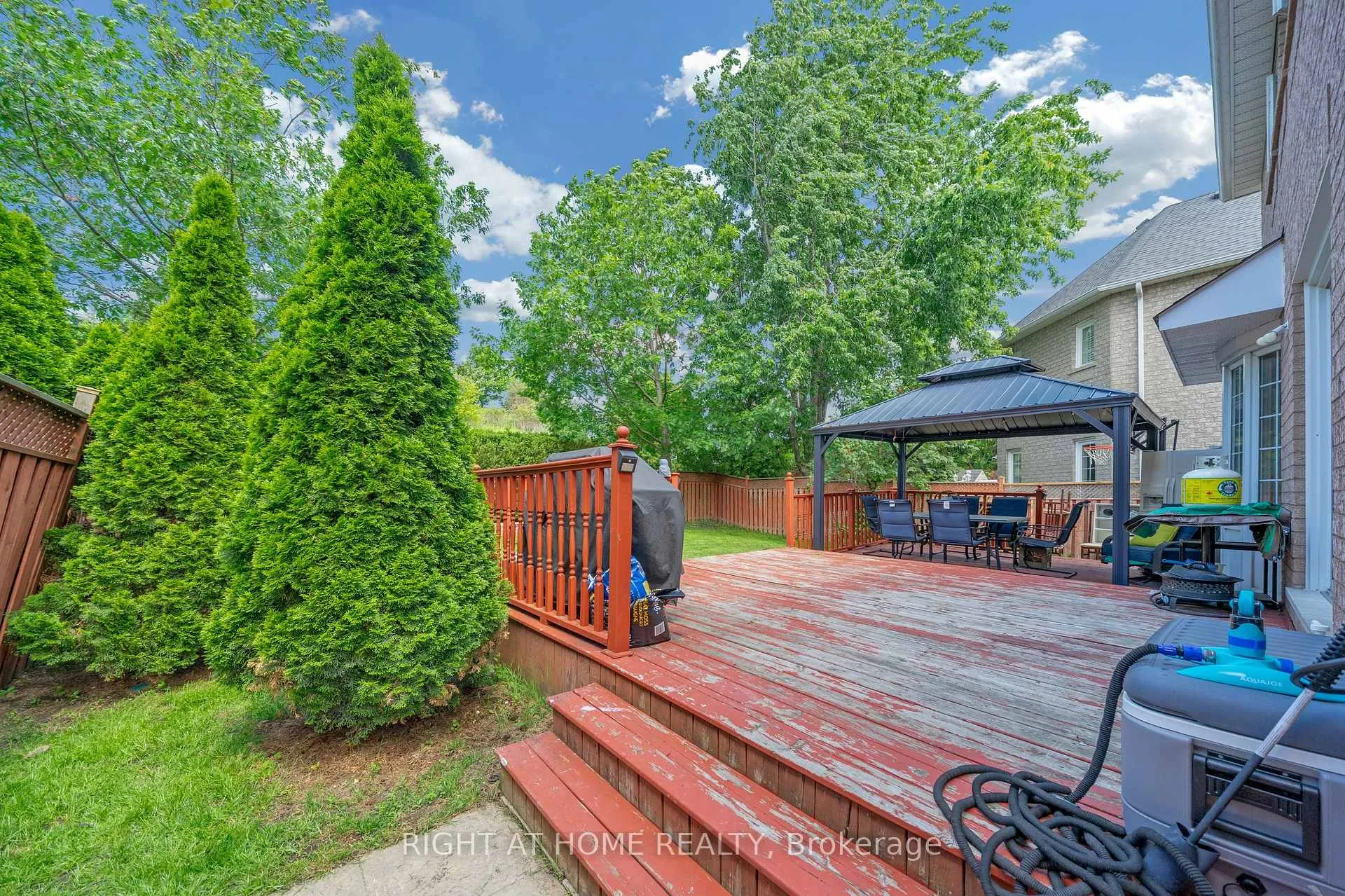 Photo 9 of 343 Bristol Road E, Mississauga, Hurontario — HOMEH