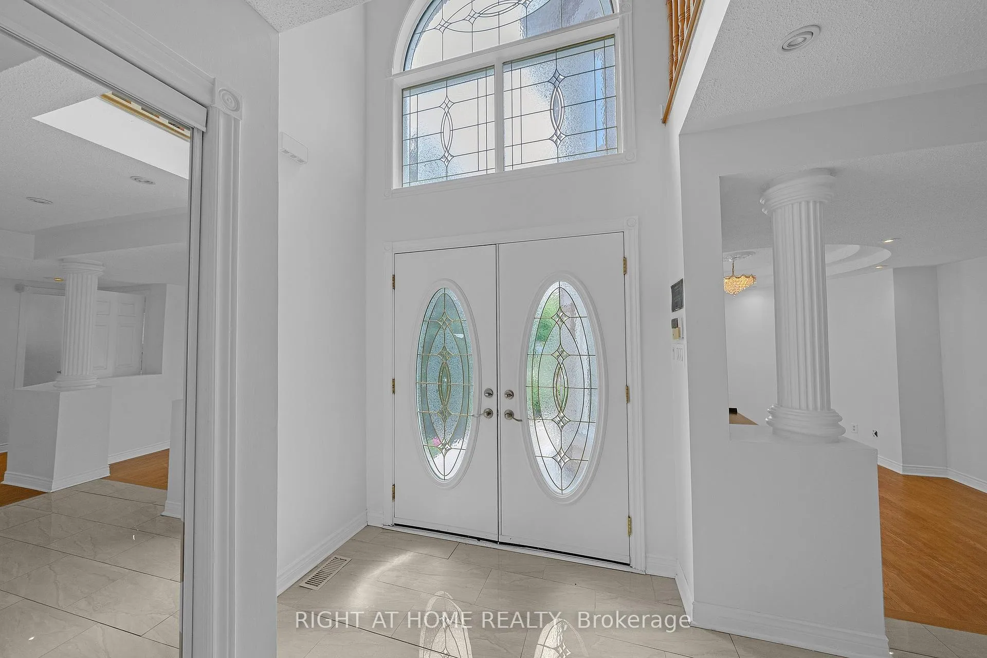Photo 14 of 343 Bristol Road E, Mississauga, Hurontario — HOMEH