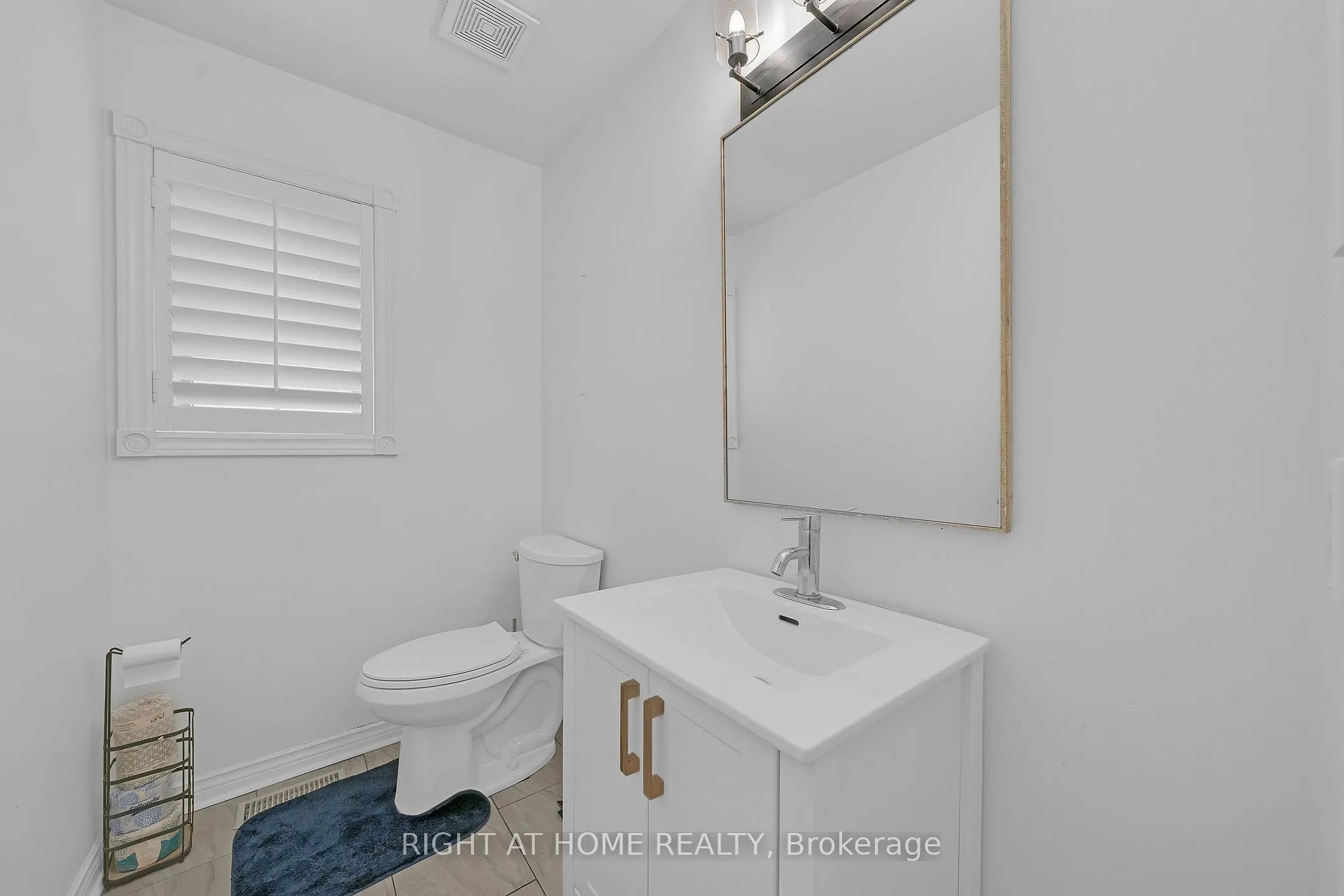 Photo 22 of 343 Bristol Road E, Mississauga, Hurontario — HOMEH