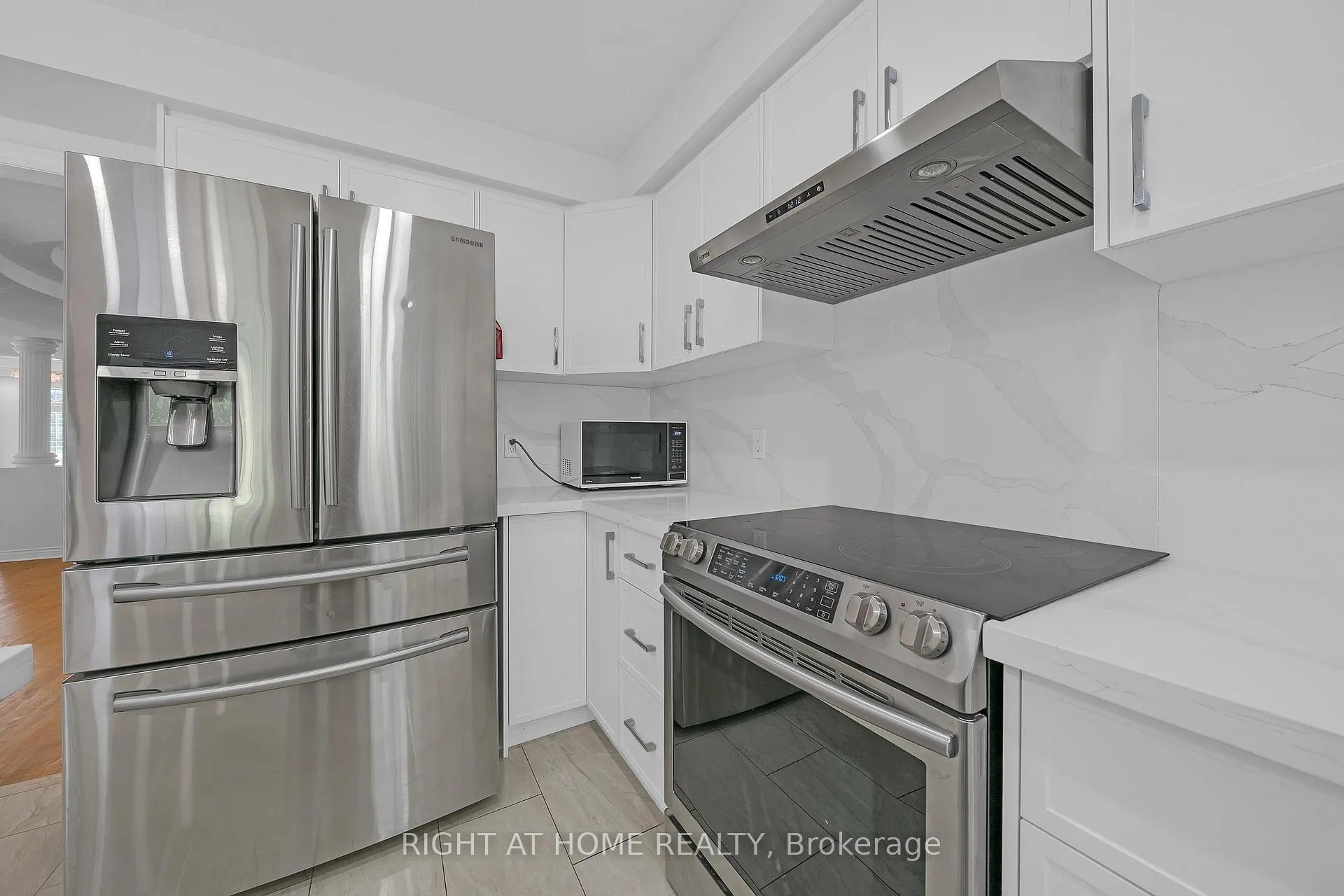 Photo 26 of 343 Bristol Road E, Mississauga, Hurontario — HOMEH