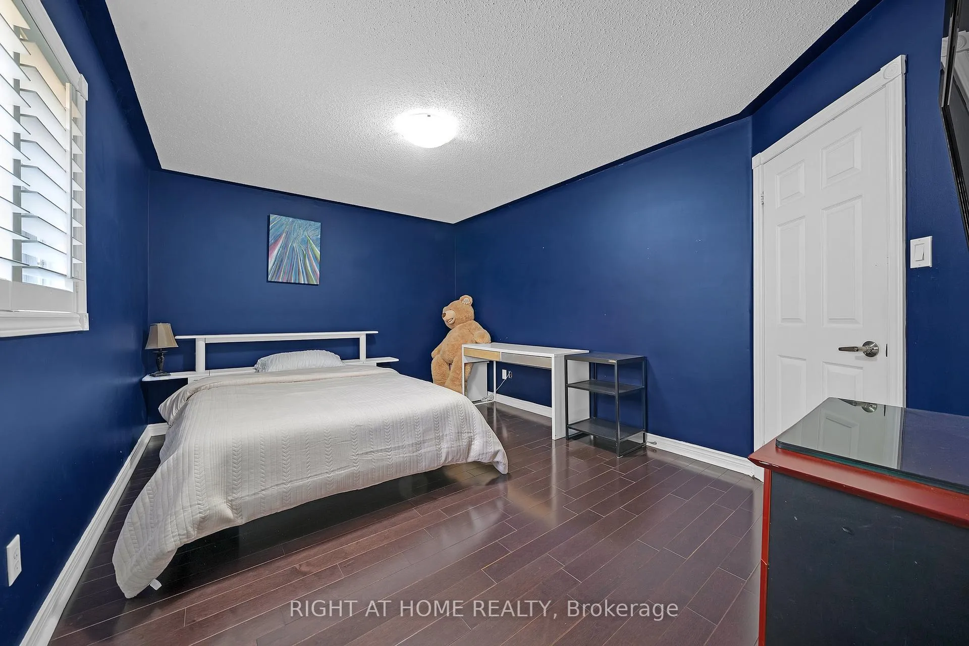 Photo 43 of 343 Bristol Road E, Mississauga, Hurontario — HOMEH