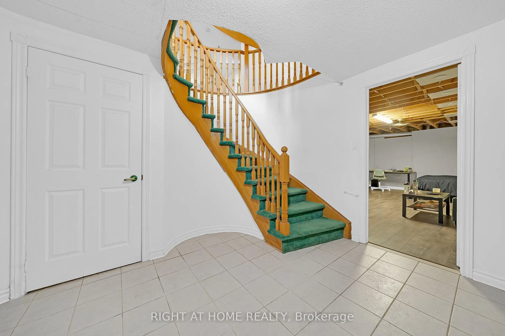 Photo 49 of 343 Bristol Road E, Mississauga, Hurontario — HOMEH