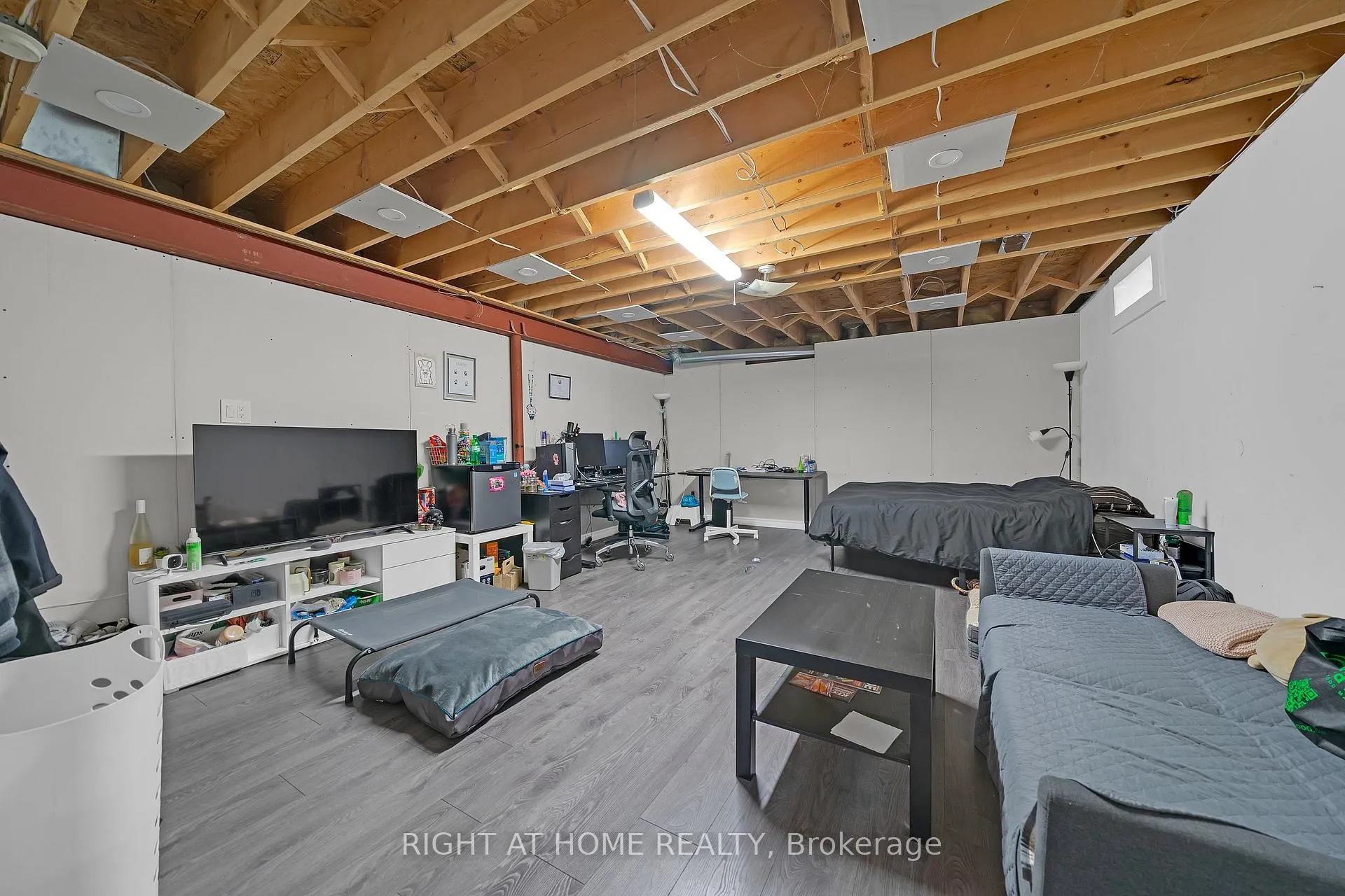 Photo 50 of 343 Bristol Road E, Mississauga, Hurontario — HOMEH