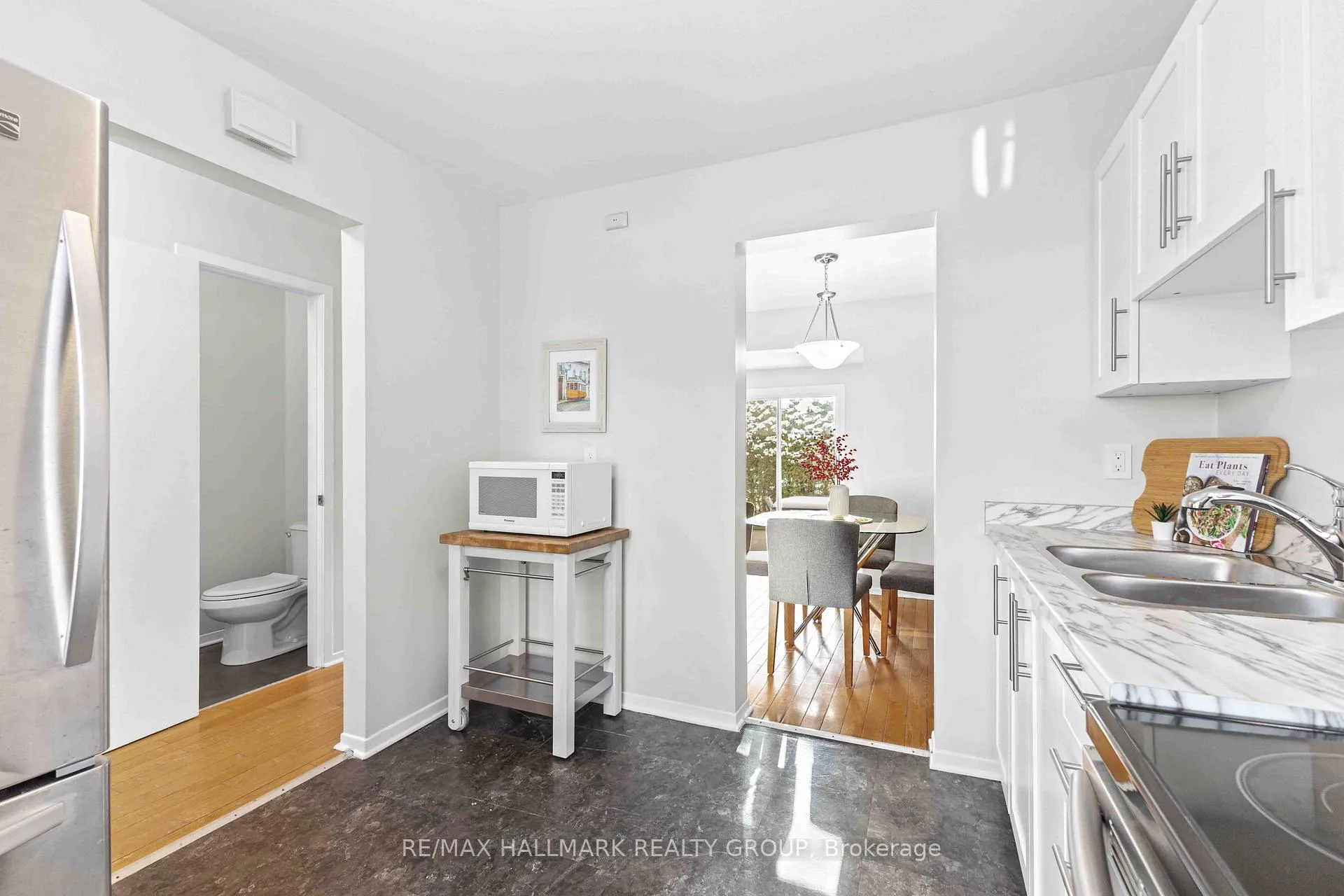 Photo 4 of Unit 11, 1160 Shillington Avenue, Ottawa, Carlington — HOMEH