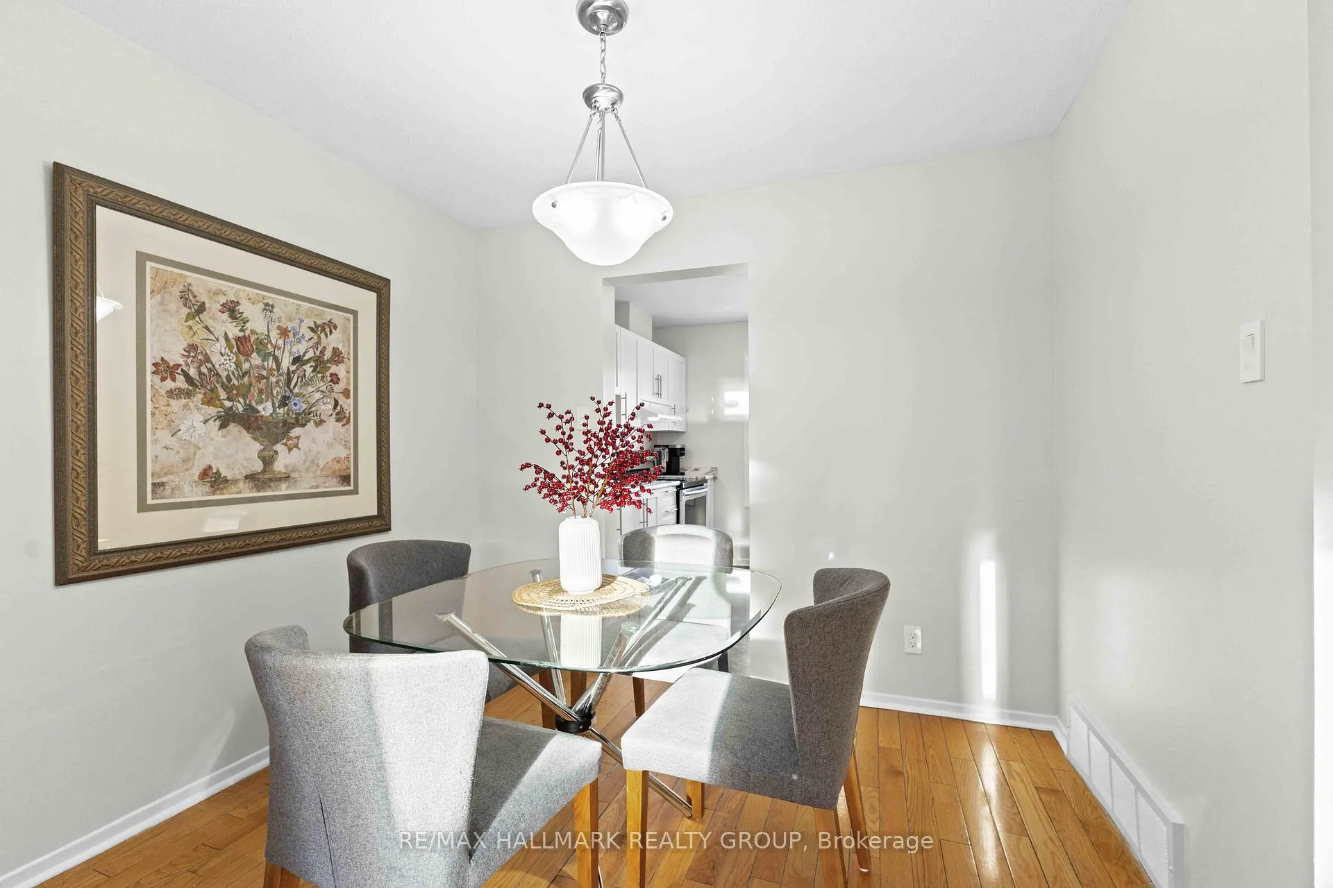 Photo 7 of Unit 11, 1160 Shillington Avenue, Ottawa, Carlington — HOMEH