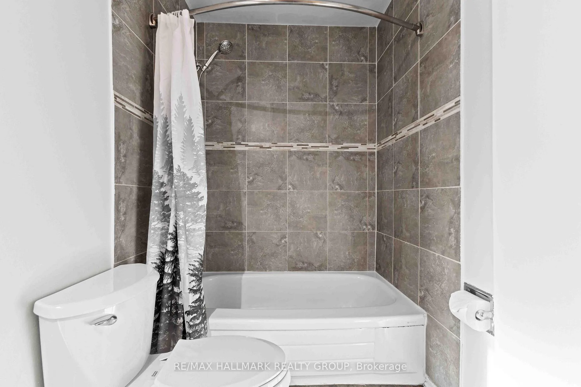 Photo 13 of Unit 11, 1160 Shillington Avenue, Ottawa, Carlington — HOMEH