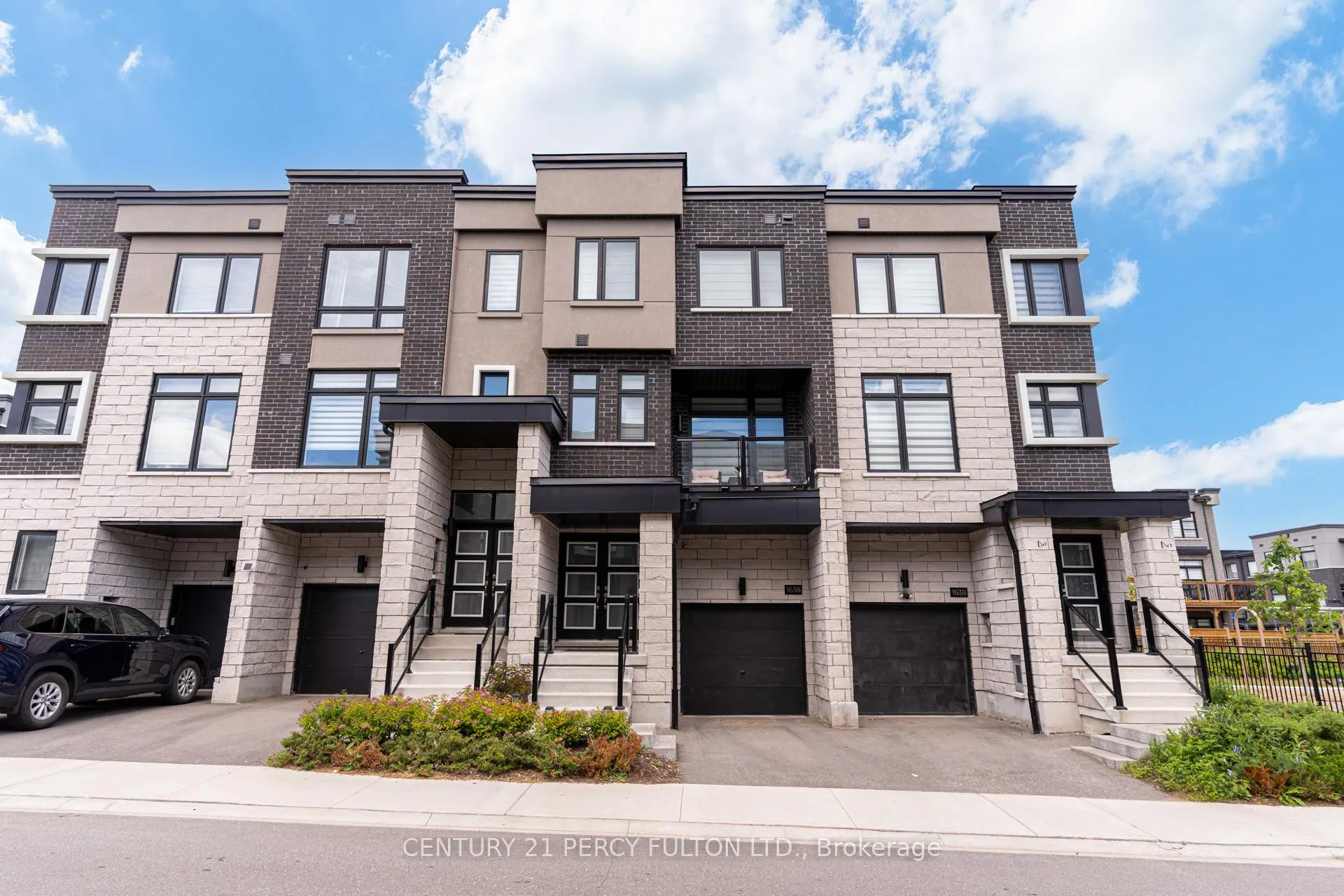 Photo 1 of 1636 Shining Star Chase, Pickering, Duffin Heights — HOMEH