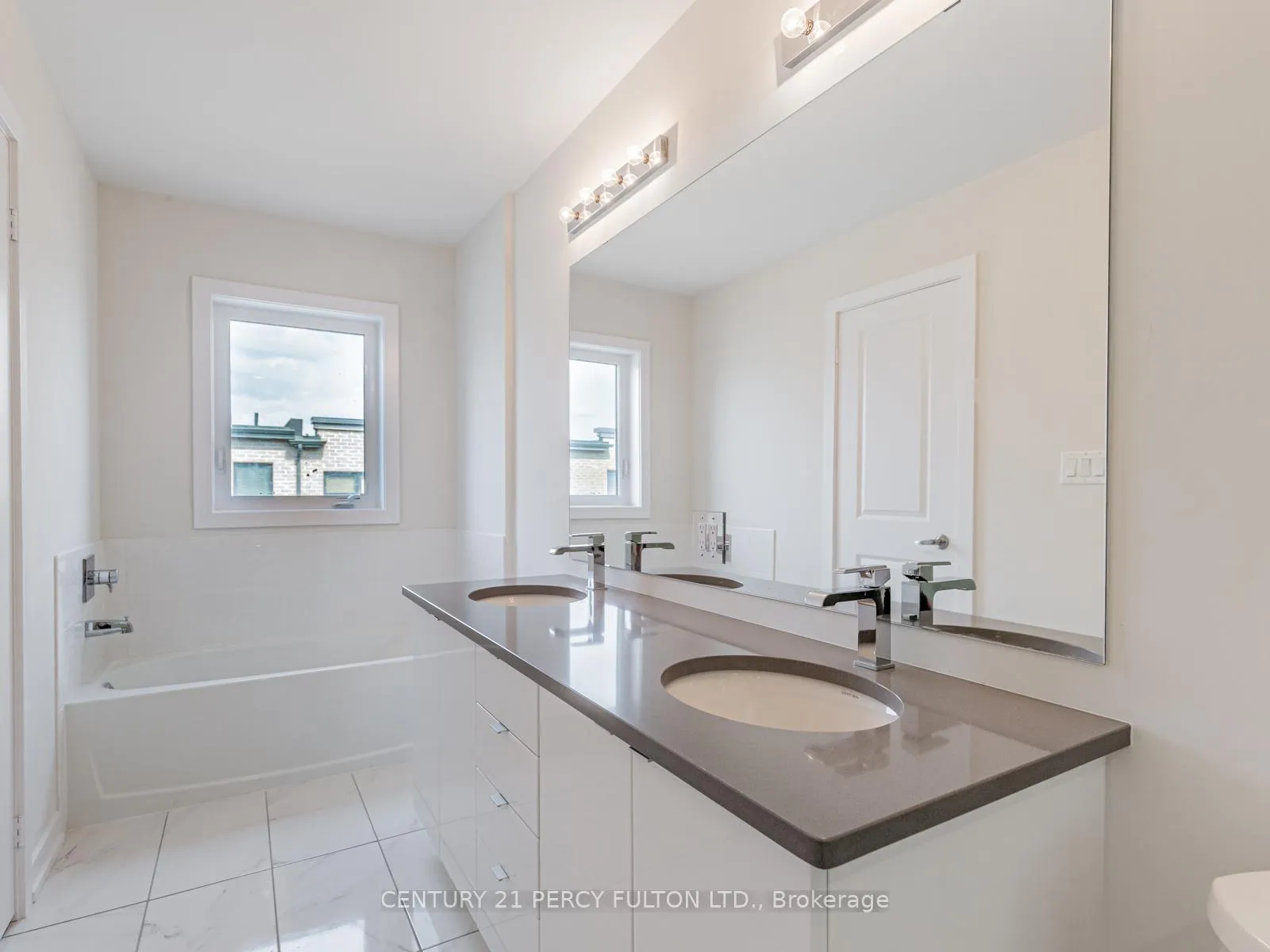 Photo 18 of 1636 Shining Star Chase, Pickering, Duffin Heights — HOMEH