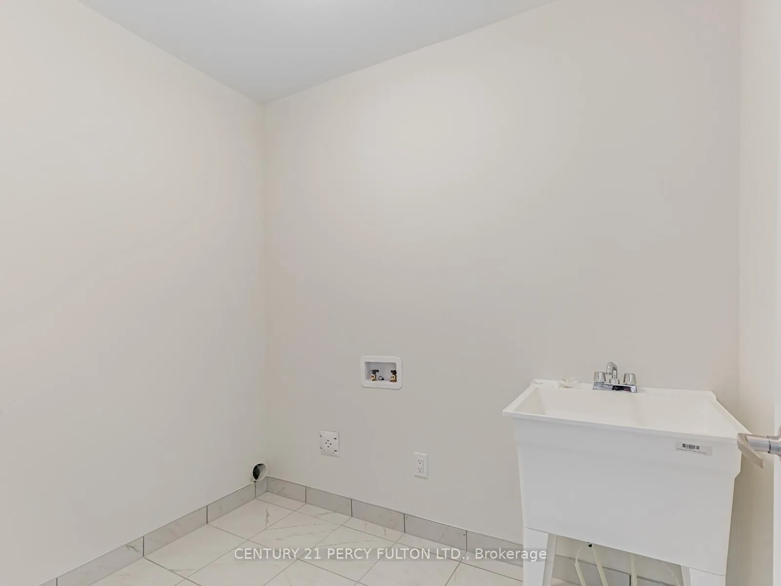 Photo 19 of 1636 Shining Star Chase, Pickering, Duffin Heights — HOMEH