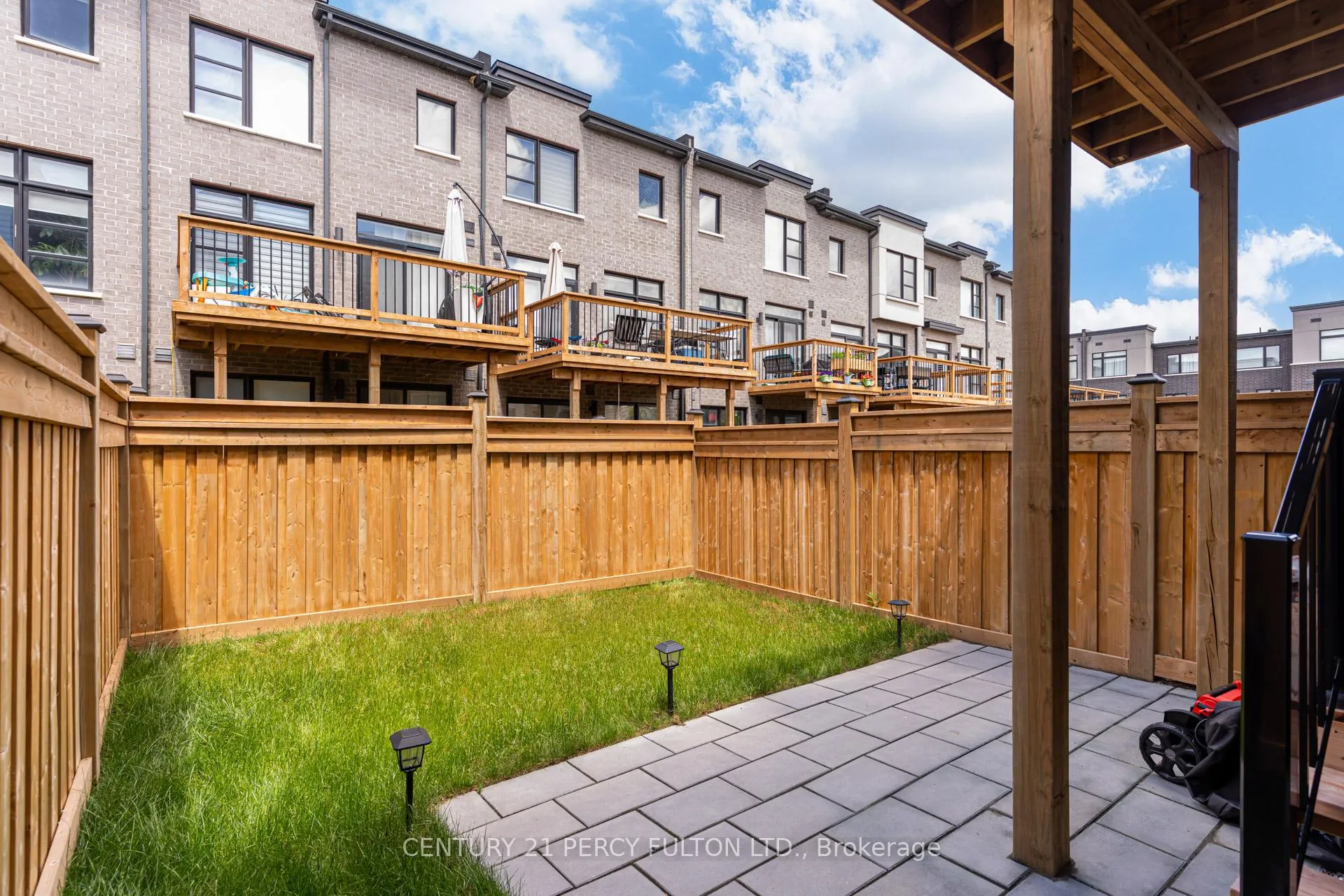 Photo 25 of 1636 Shining Star Chase, Pickering, Duffin Heights — HOMEH