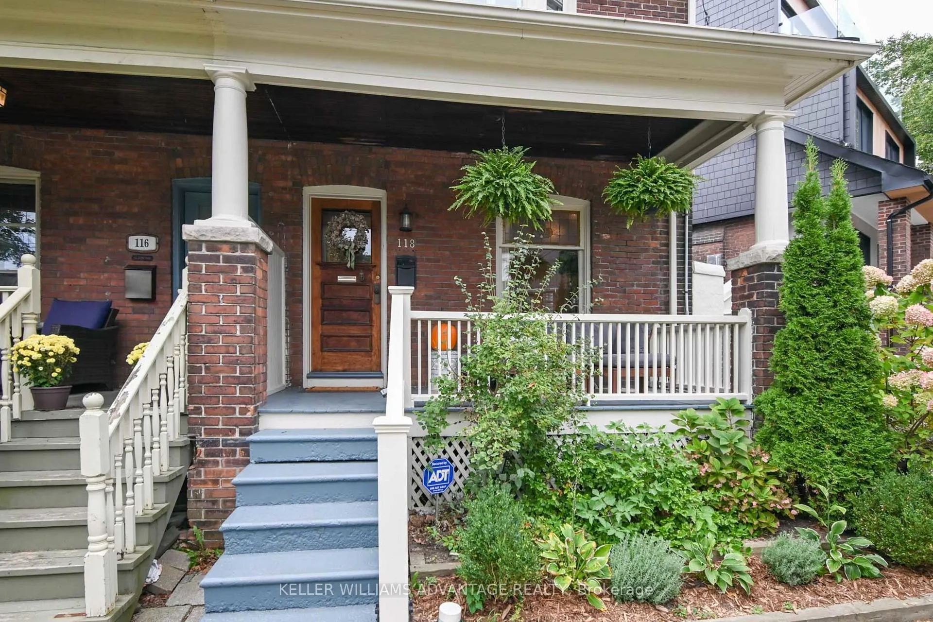 Photo 2 of 118 Rainsford Road, Toronto, The Beaches — HOMEH