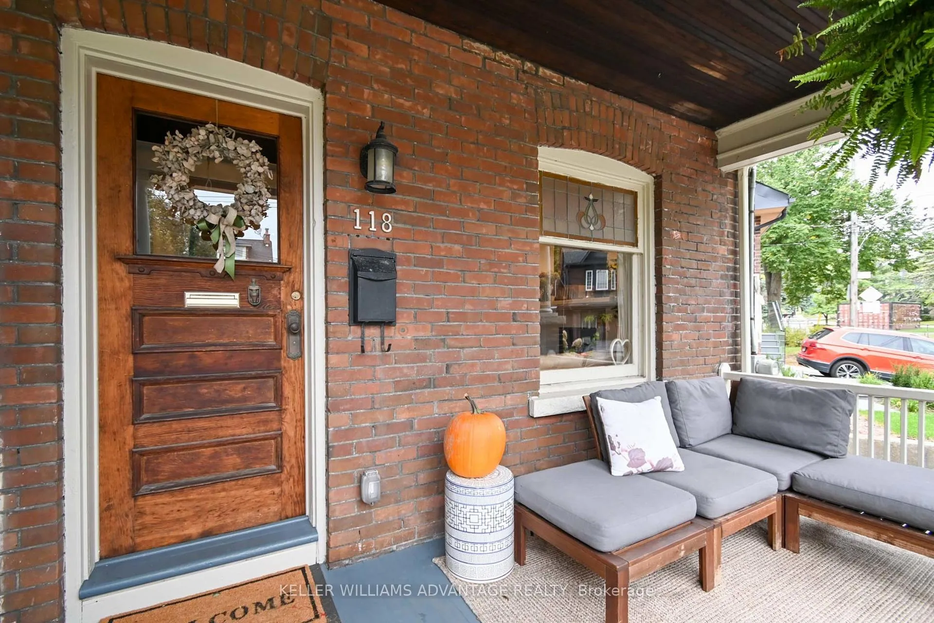 Photo 3 of 118 Rainsford Road, Toronto, The Beaches — HOMEH