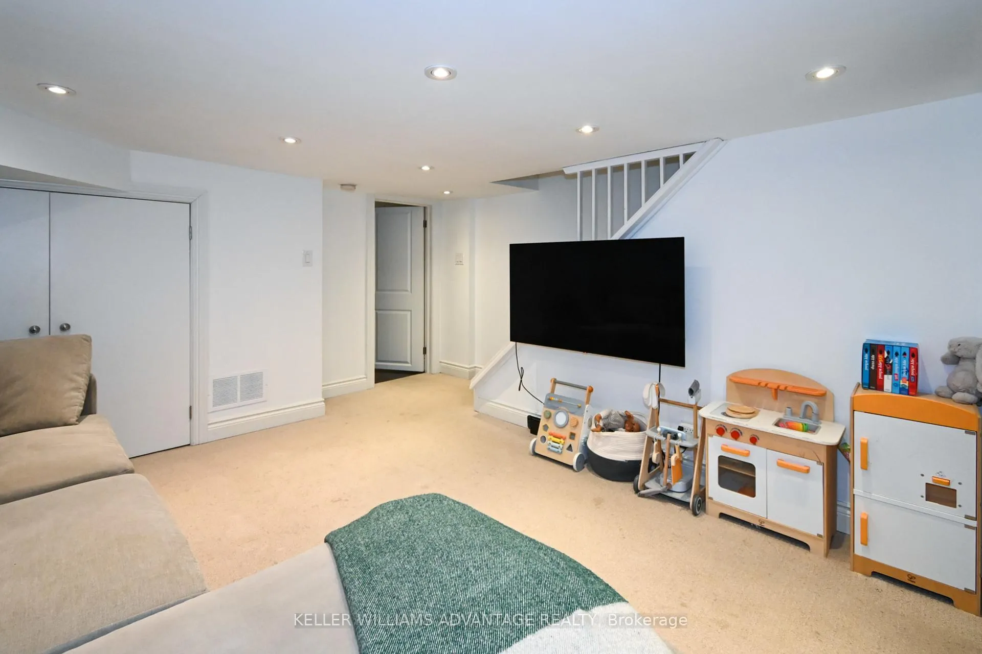 Photo 24 of 118 Rainsford Road, Toronto, The Beaches — HOMEH