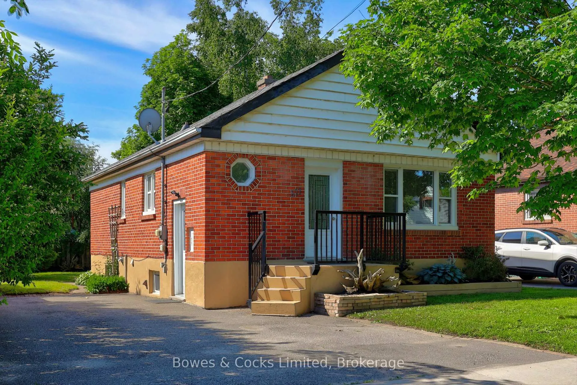Photo 1 of 571 O'Connell Road, Peterborough, Otonabee Ward 1 — HOMEH