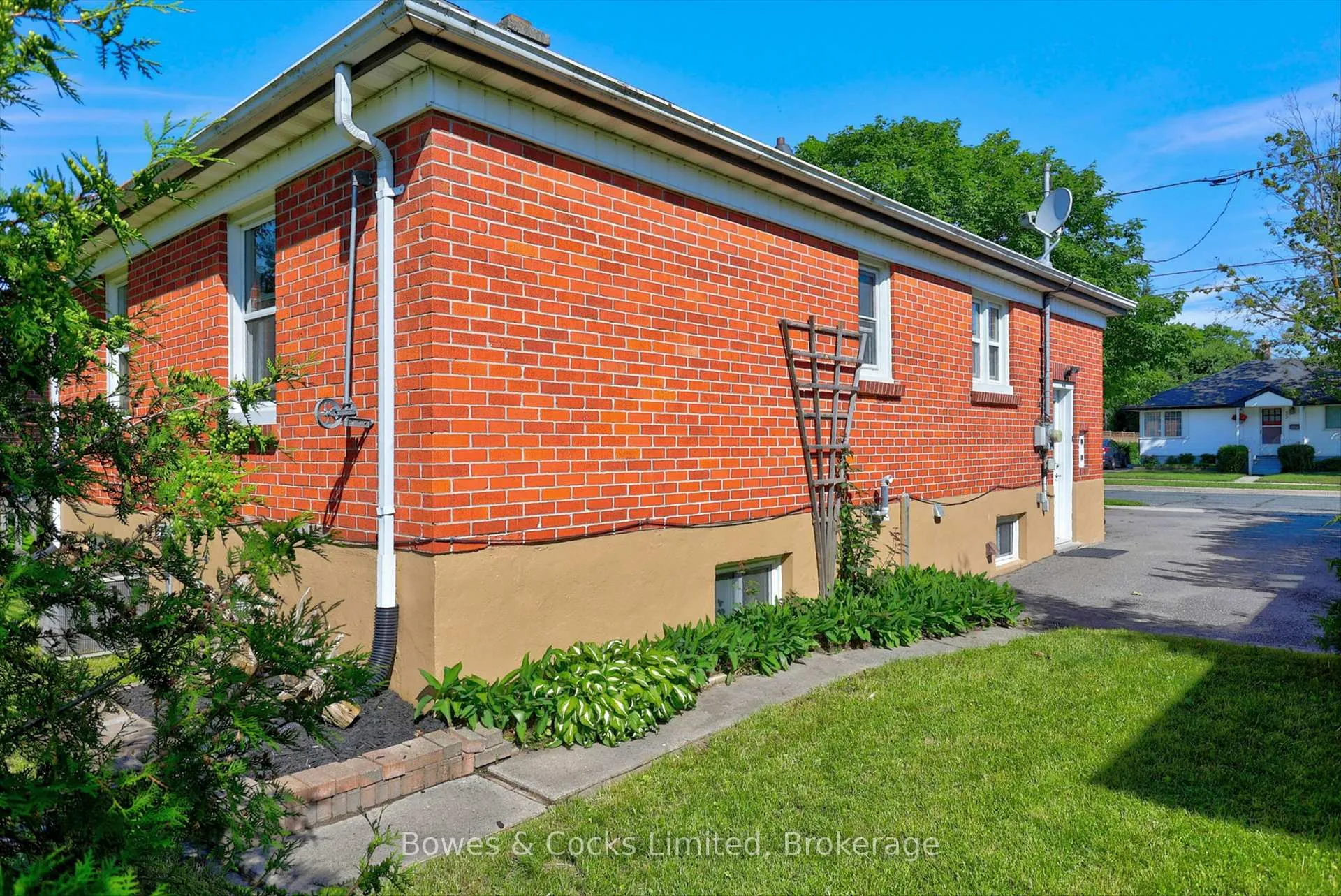 Photo 33 of 571 O'Connell Road, Peterborough, Otonabee Ward 1 — HOMEH