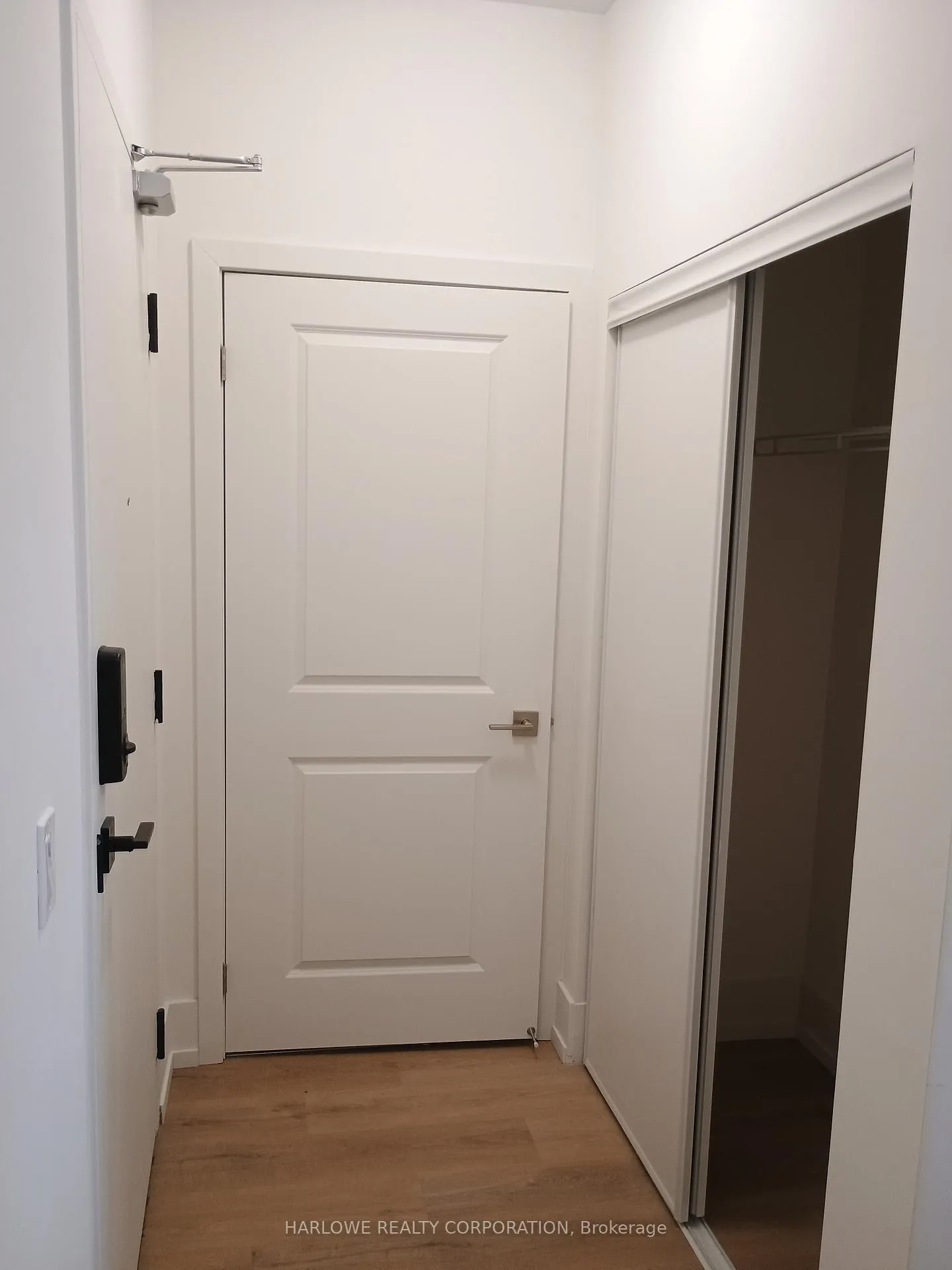 Photo 16 of Unit 404, 206 King Street W, Hamilton, Central — HOMEH