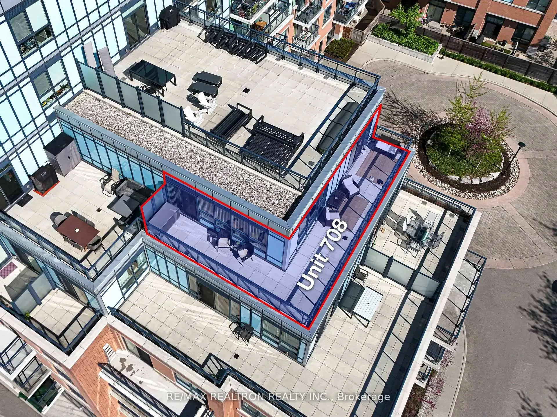 Photo 2 of Unit 708, 11611 Yonge Street, Richmond Hill, Jefferson — HOMEH