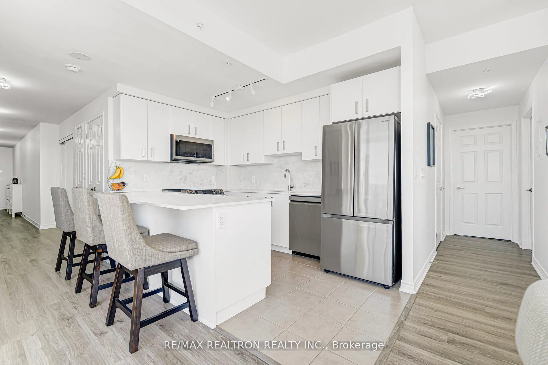 Photo 20 of Unit 708, 11611 Yonge Street, Richmond Hill, Jefferson — HOMEH