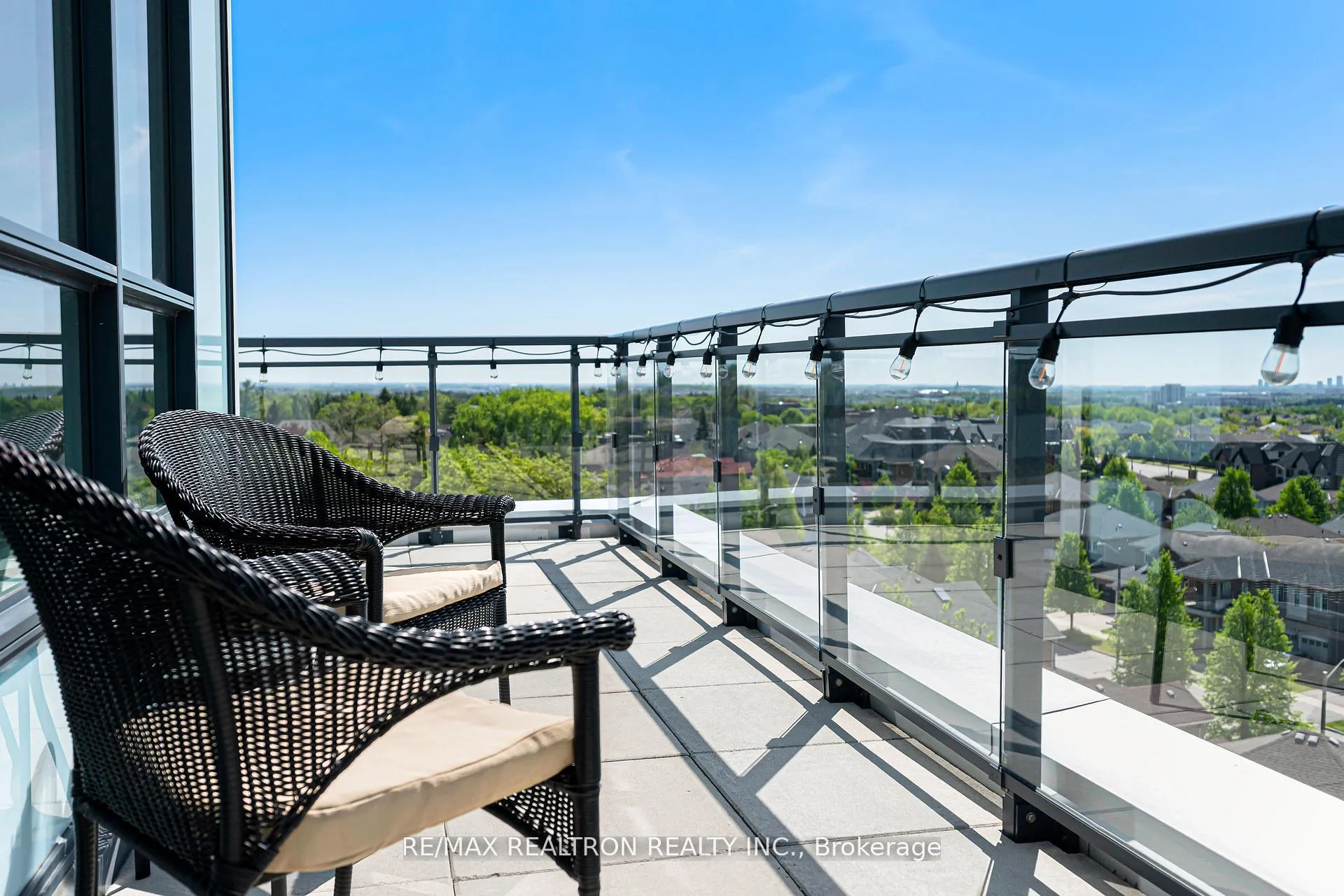 Photo 39 of Unit 708, 11611 Yonge Street, Richmond Hill, Jefferson — HOMEH