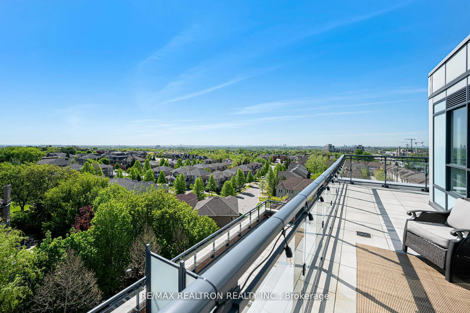 Photo 41 of Unit 708, 11611 Yonge Street, Richmond Hill, Jefferson — HOMEH