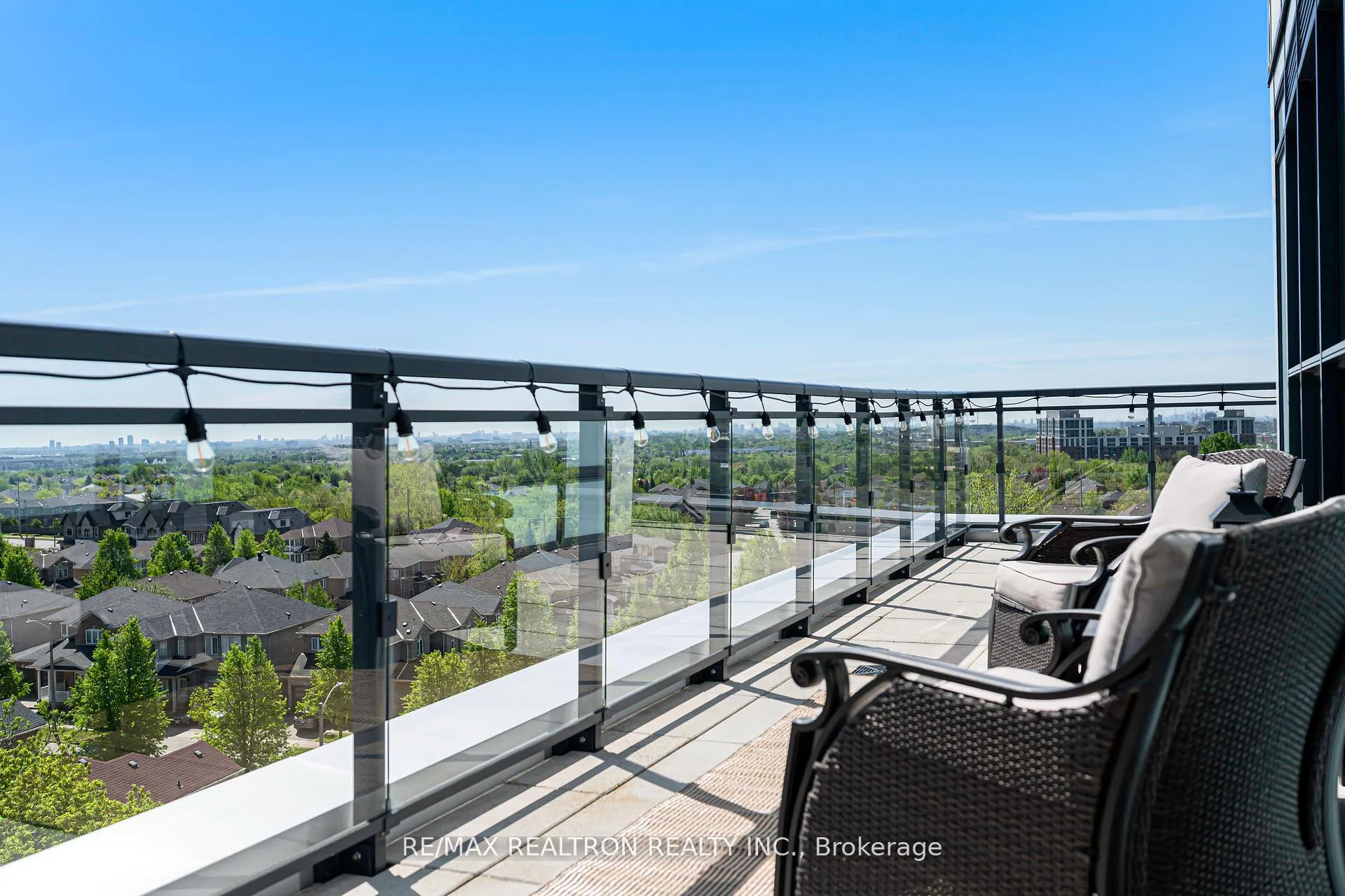 Photo 42 of Unit 708, 11611 Yonge Street, Richmond Hill, Jefferson — HOMEH
