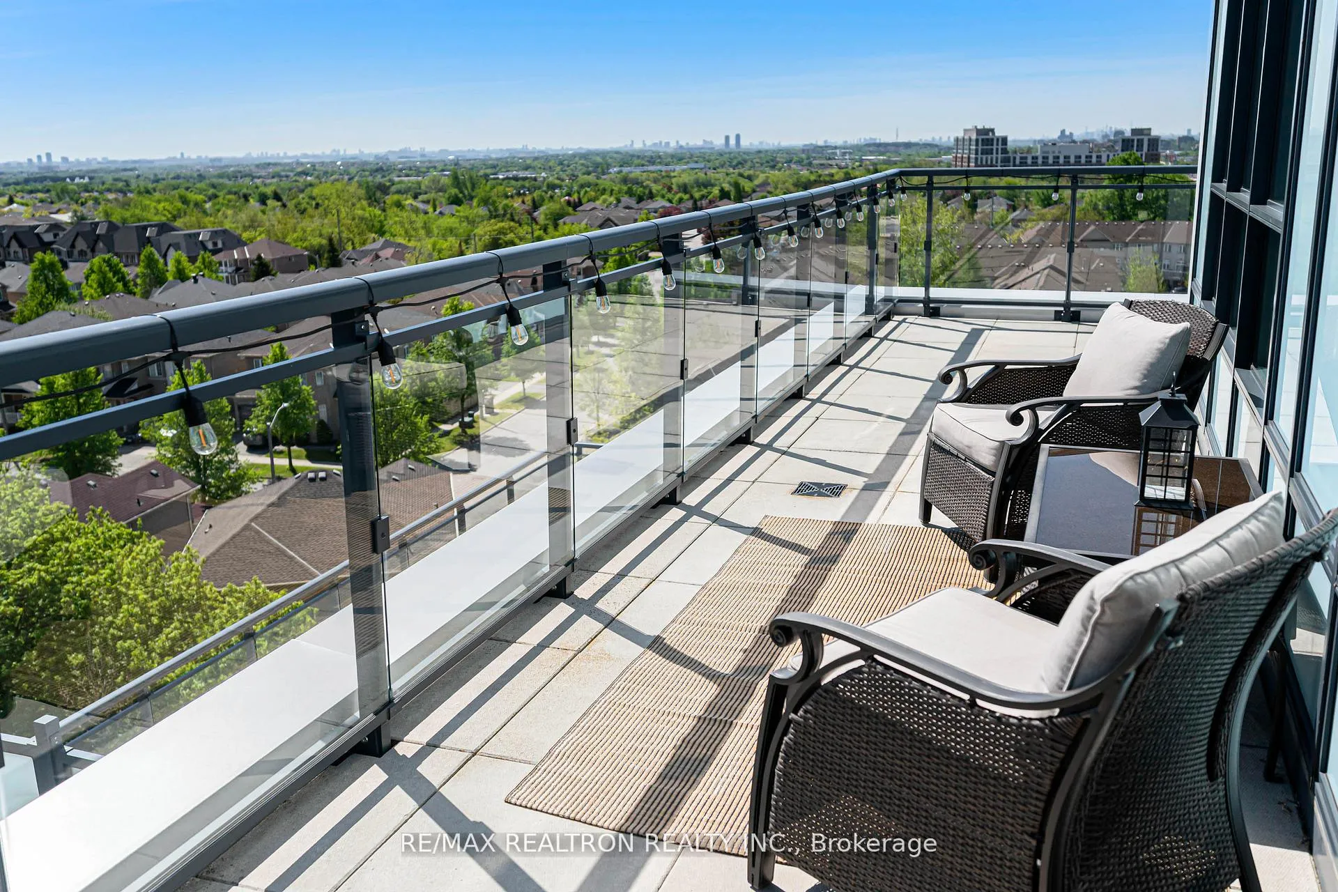 Photo 43 of Unit 708, 11611 Yonge Street, Richmond Hill, Jefferson — HOMEH