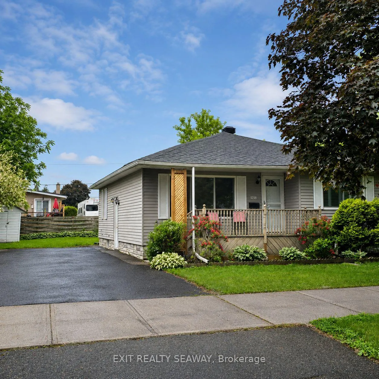 Photo 1 of 1218 Notre Dame Street, Cornwall, Cornwall — HOMEH